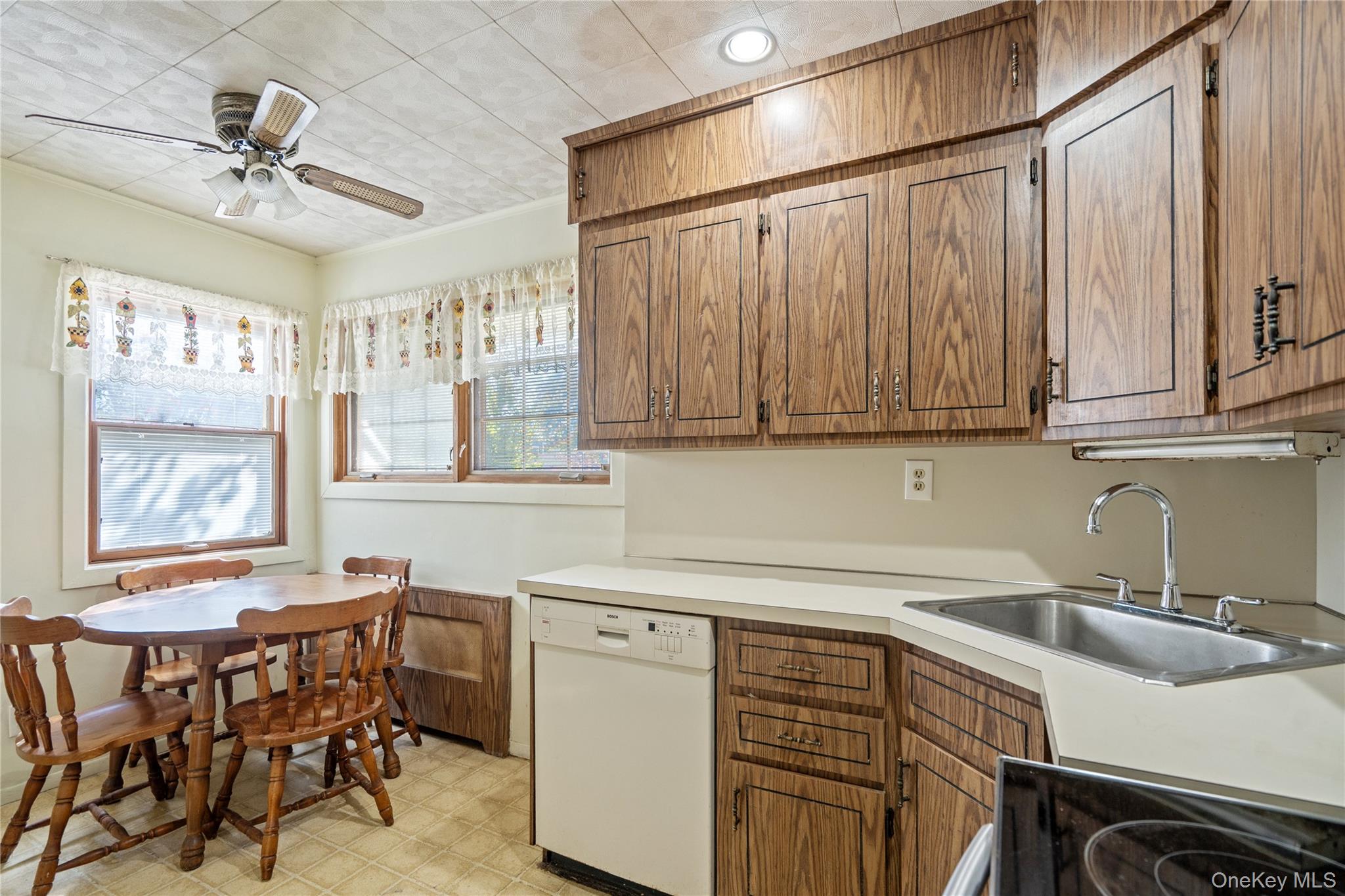 #7 photo, 16 Forte Avenue, Old Bethpage , NY 11804