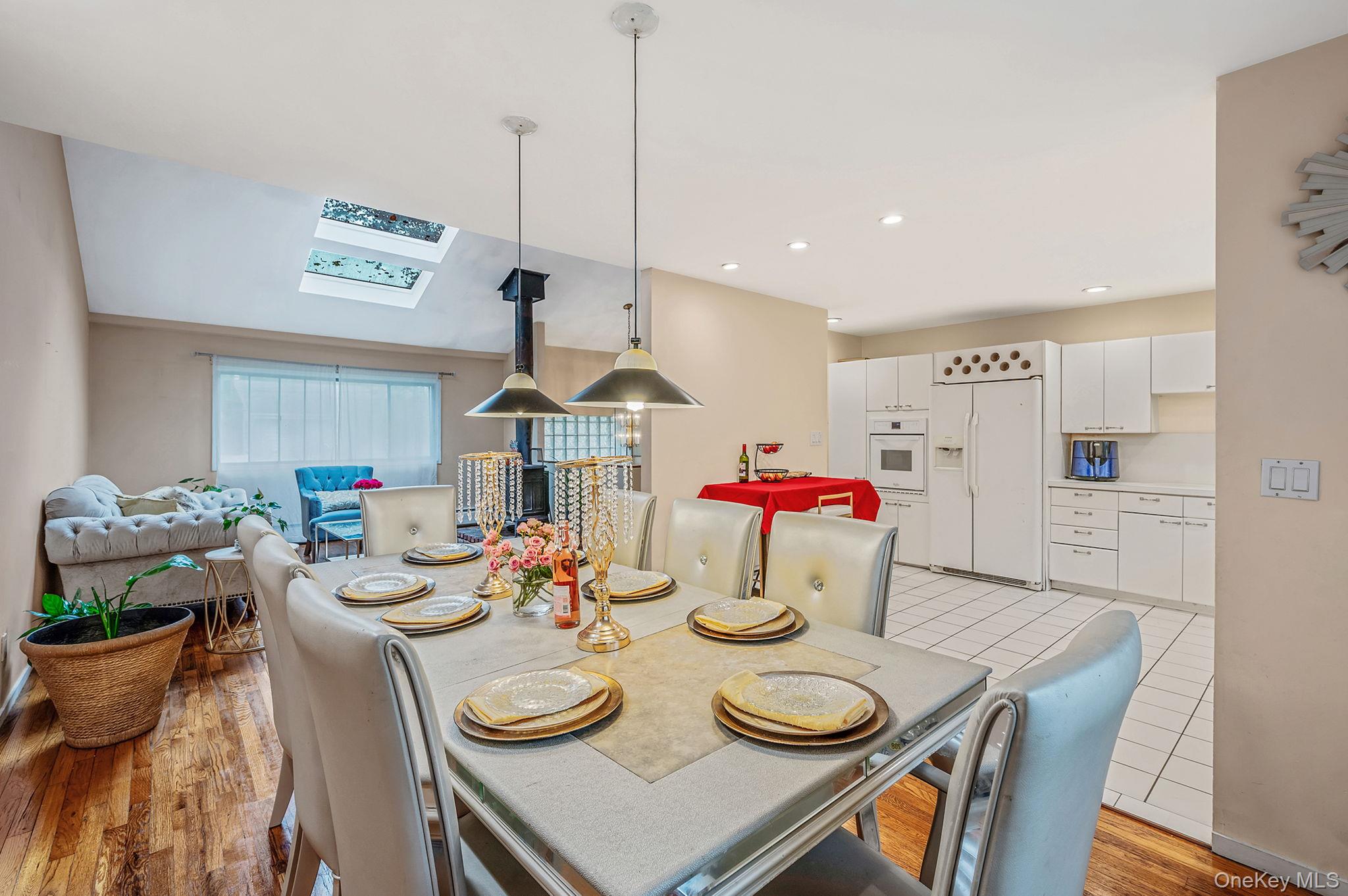 #8 photo, 8 Kenswick Lane, Huntington Station , NY 11746