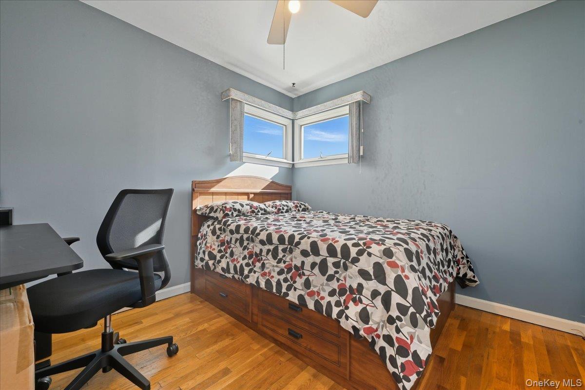 #13 photo, 162 Crown Avenue, ナッソー郡 Elmont , NY 11003