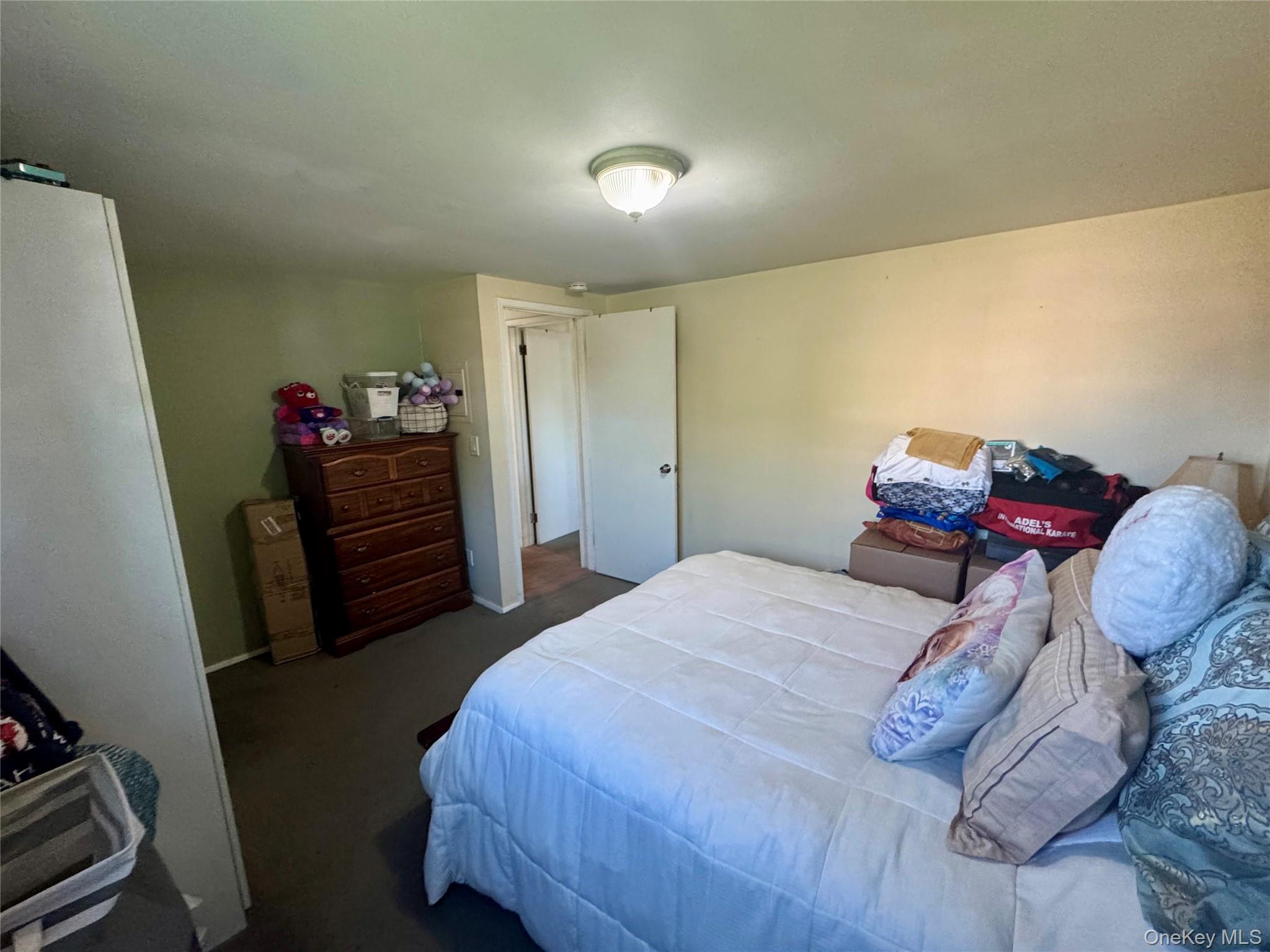 #7 photo, 10 3rd Avenue, ナッソー郡 East Rockaway , NY 11518