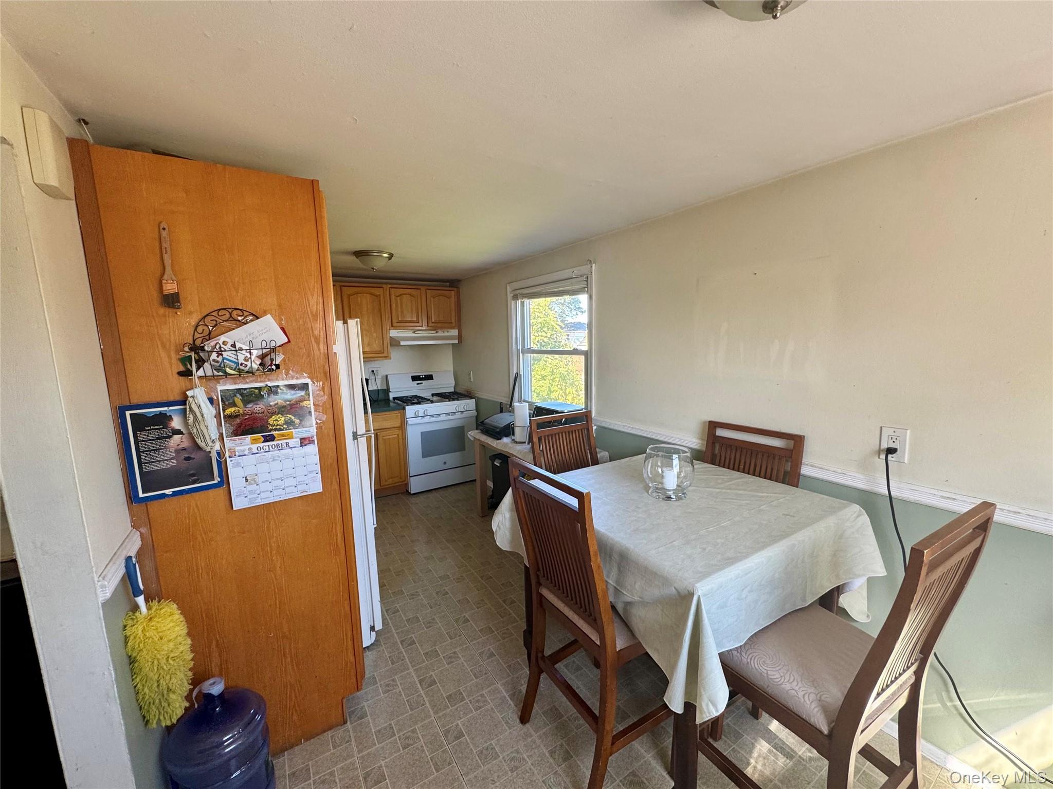 #9 photo, 10 3rd Avenue, ナッソー郡 East Rockaway , NY 11518