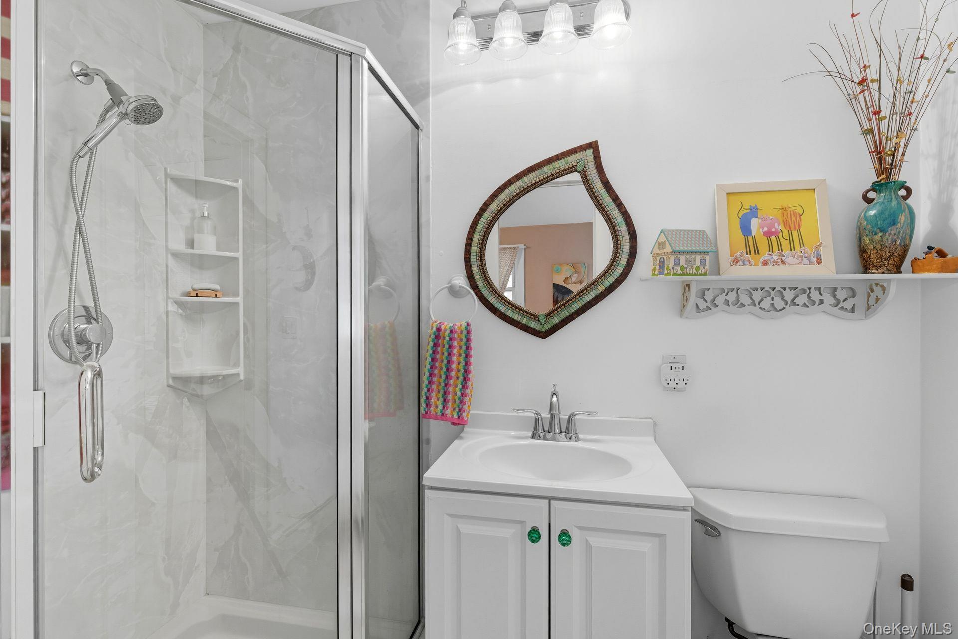 #11 photo, 24 Overlook Drive, Huntington , NY 11743