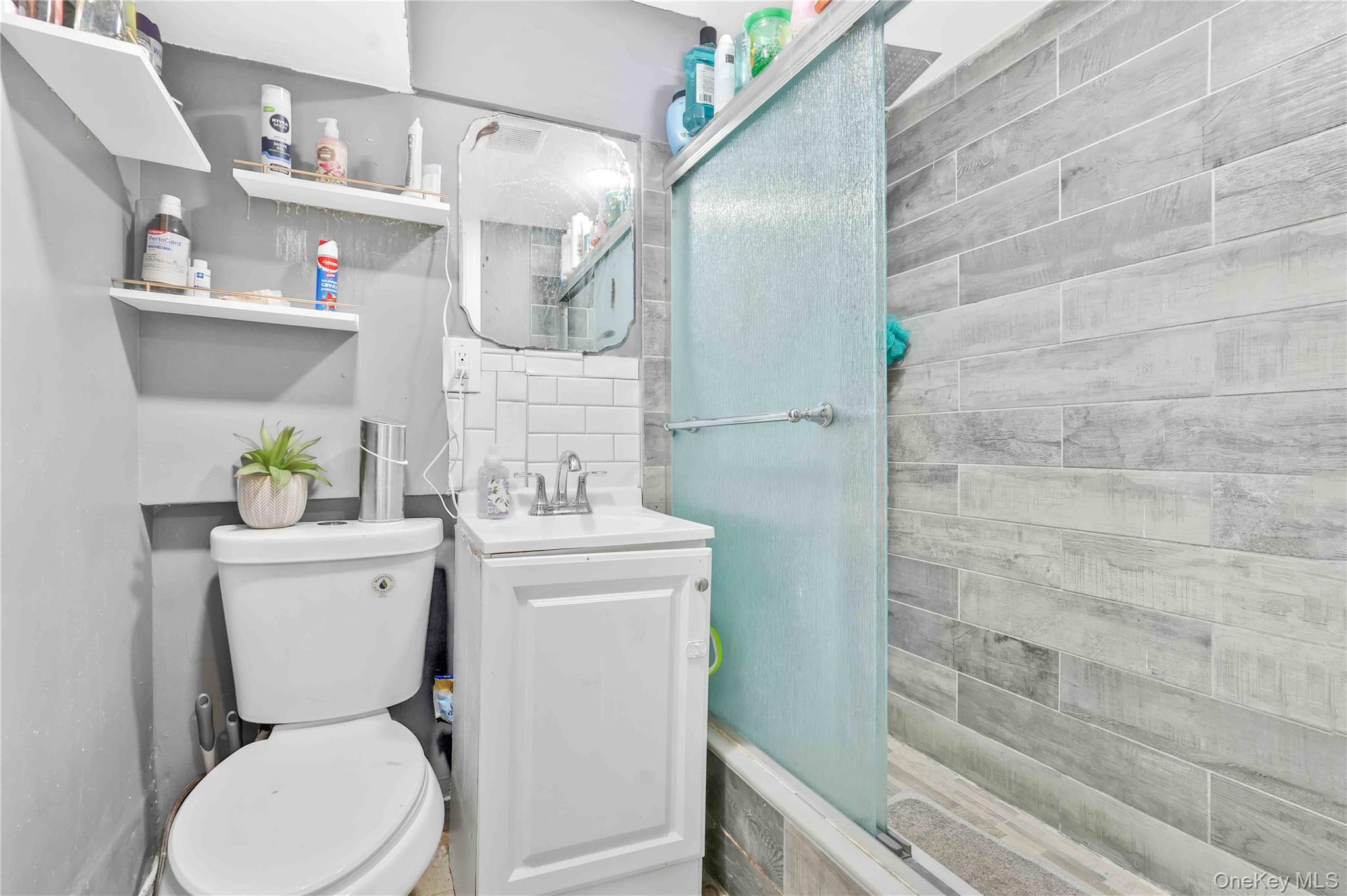 #16 photo, 115-44 237 Street, ナッソー郡 Elmont , NY 11003