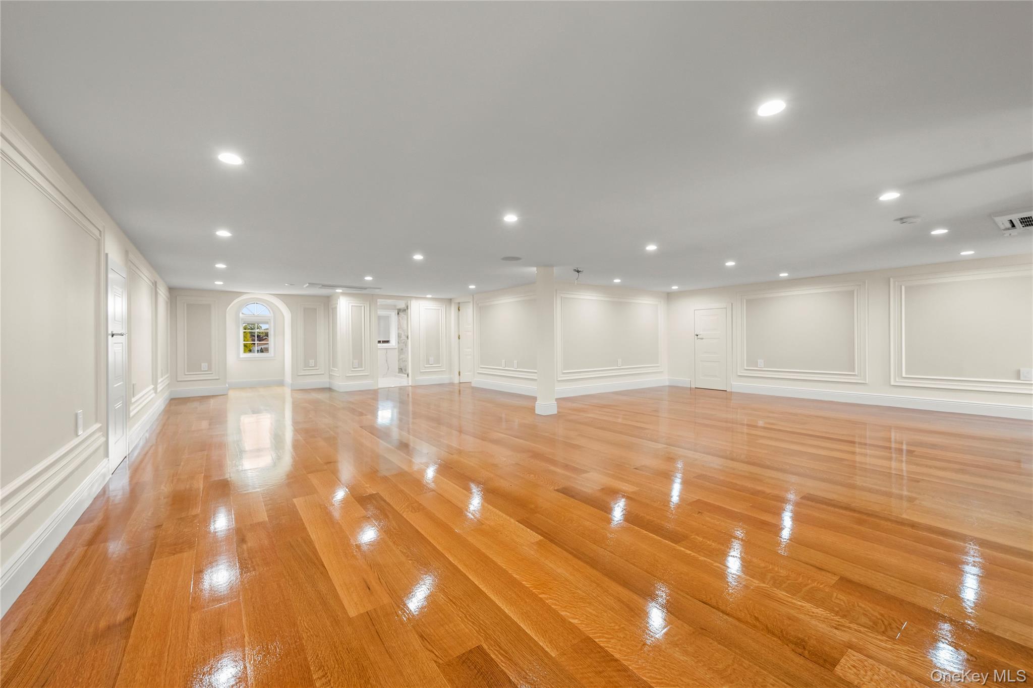 #12 photo, 18108 69th Avenue, Fresh Meadows , NY 11365