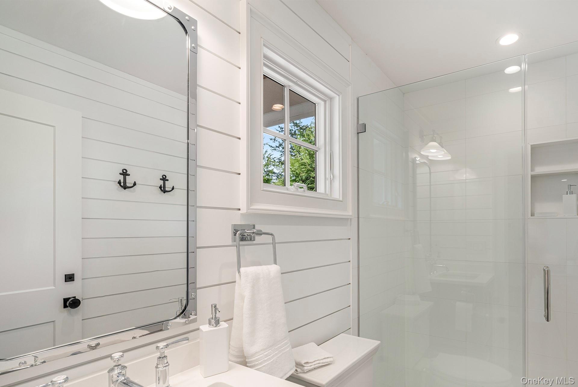 #13 photo, 150 Harvest Lane, Southampton , NY 11968