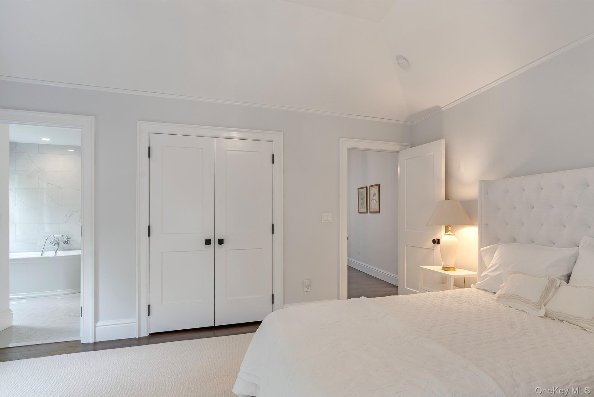 #18 photo, 150 Harvest Lane, Southampton , NY 11968