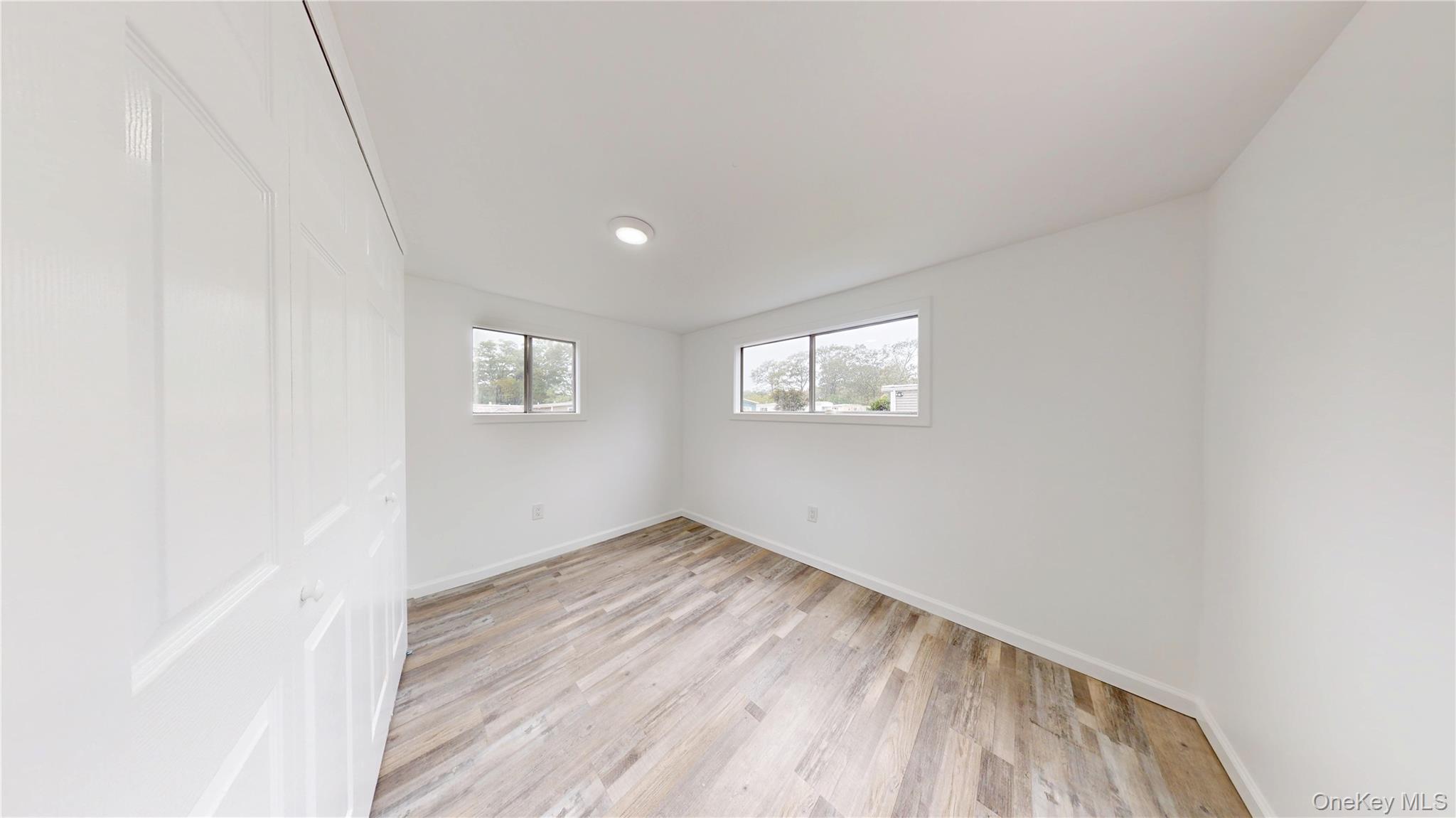 #14 photo, 12 Periwinkle Drive, サフォーク郡 Bohemia , NY 11716