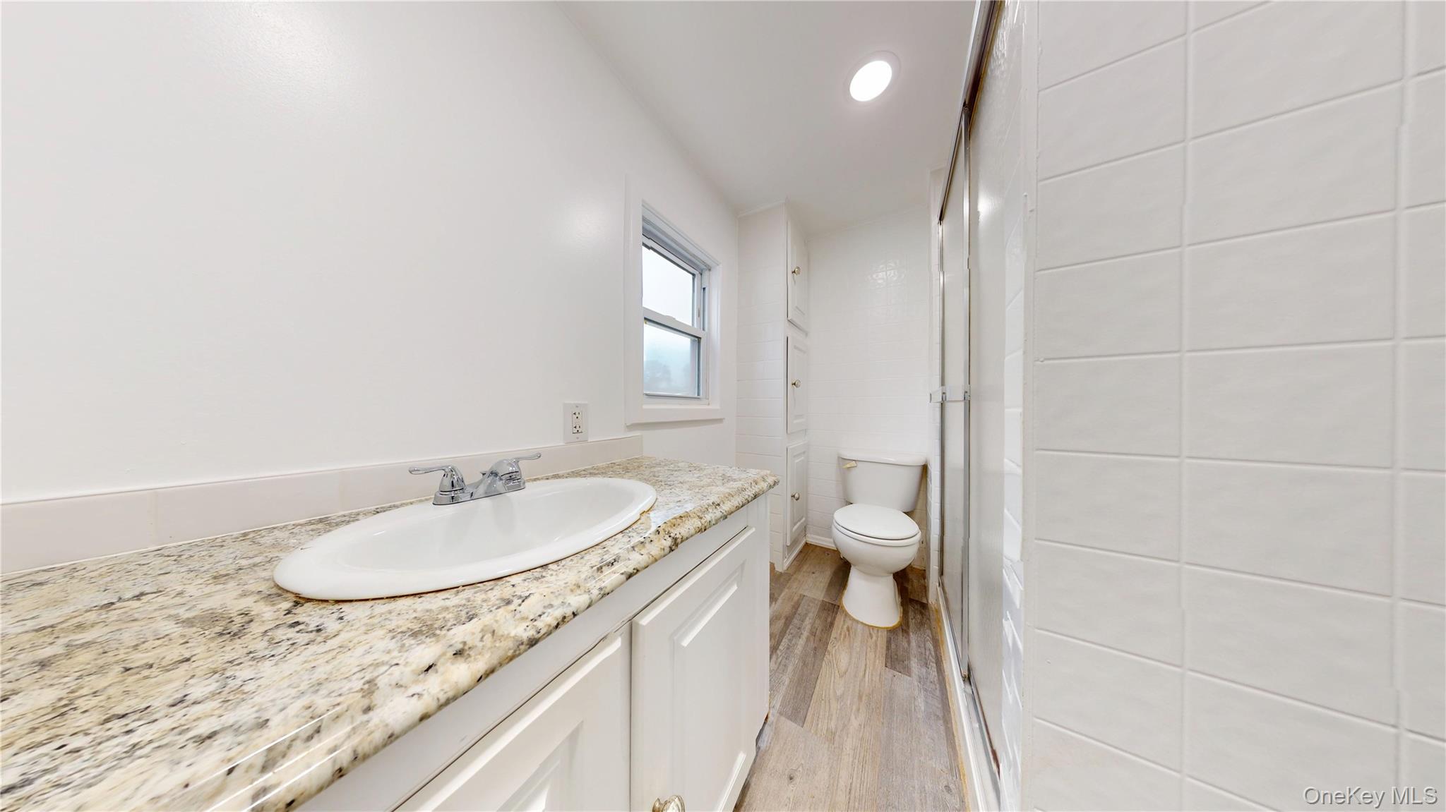 #18 photo, 12 Periwinkle Drive, サフォーク郡 Bohemia , NY 11716