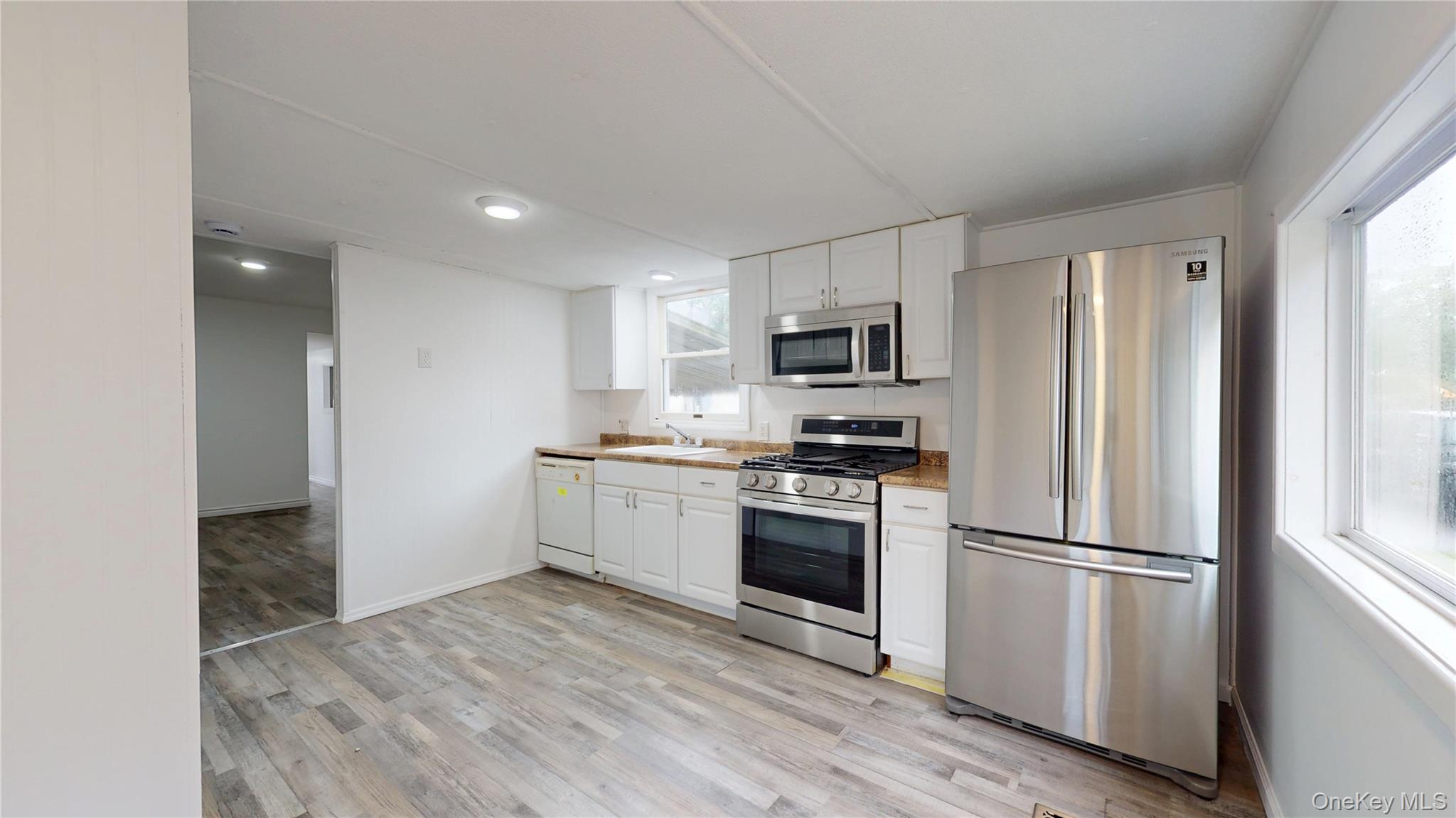 #9 photo, 12 Periwinkle Drive, サフォーク郡 Bohemia , NY 11716