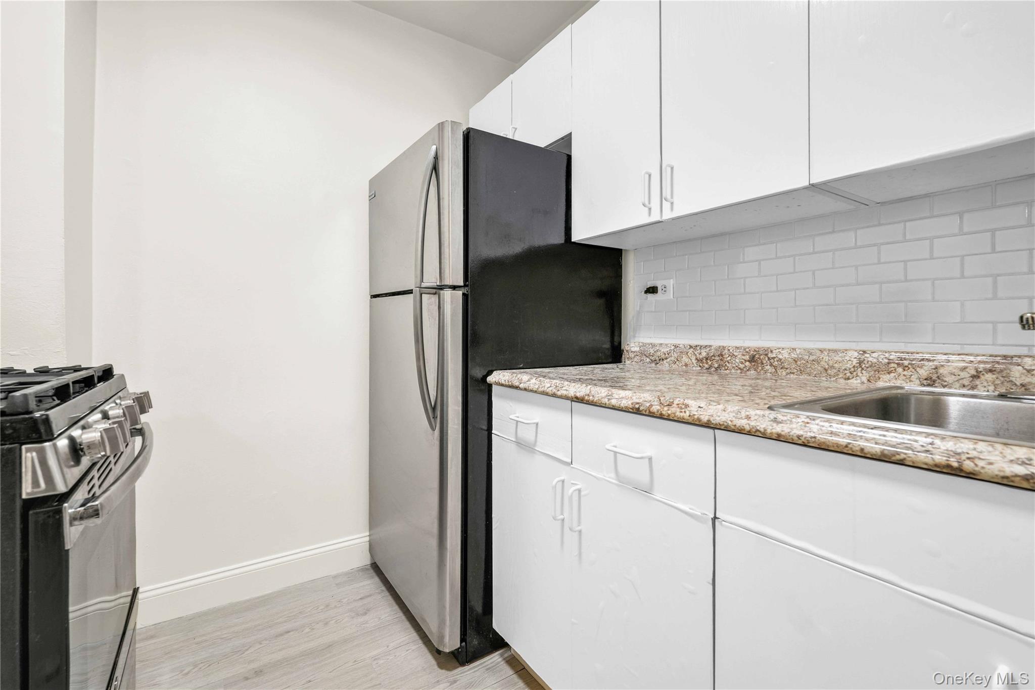 #14 photo, 34-20 parsons Boulevard, Flushing , NY 11354