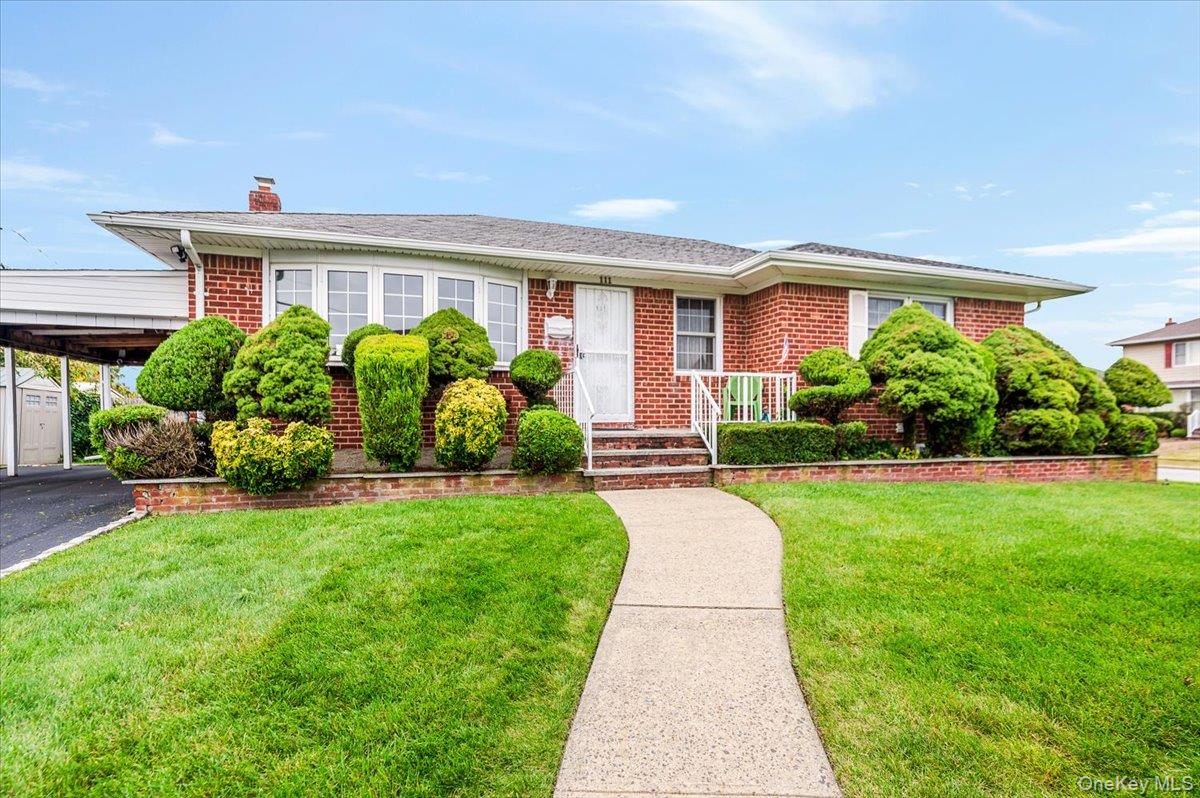 #1 photo, 111 Michael Place, ナッソー郡 Bethpage , NY 11714