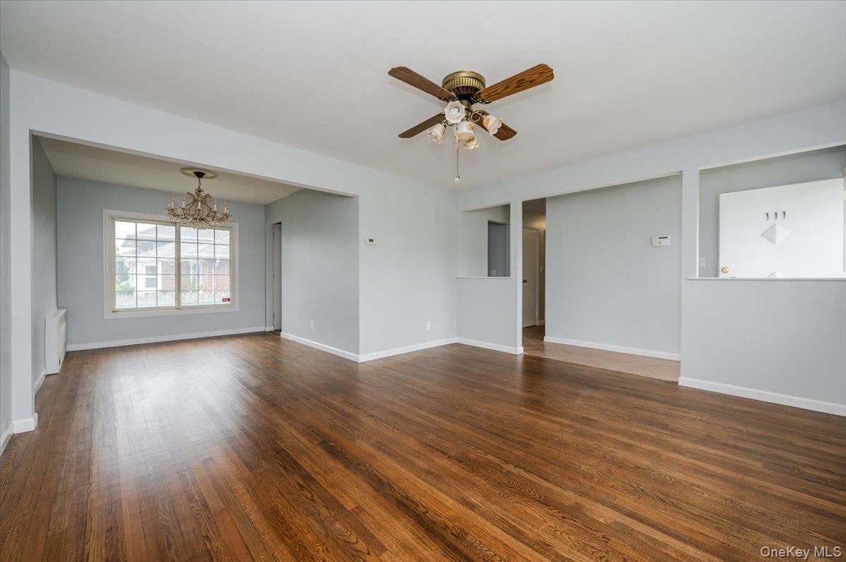 #3 photo, 111 Michael Place, ナッソー郡 Bethpage , NY 11714