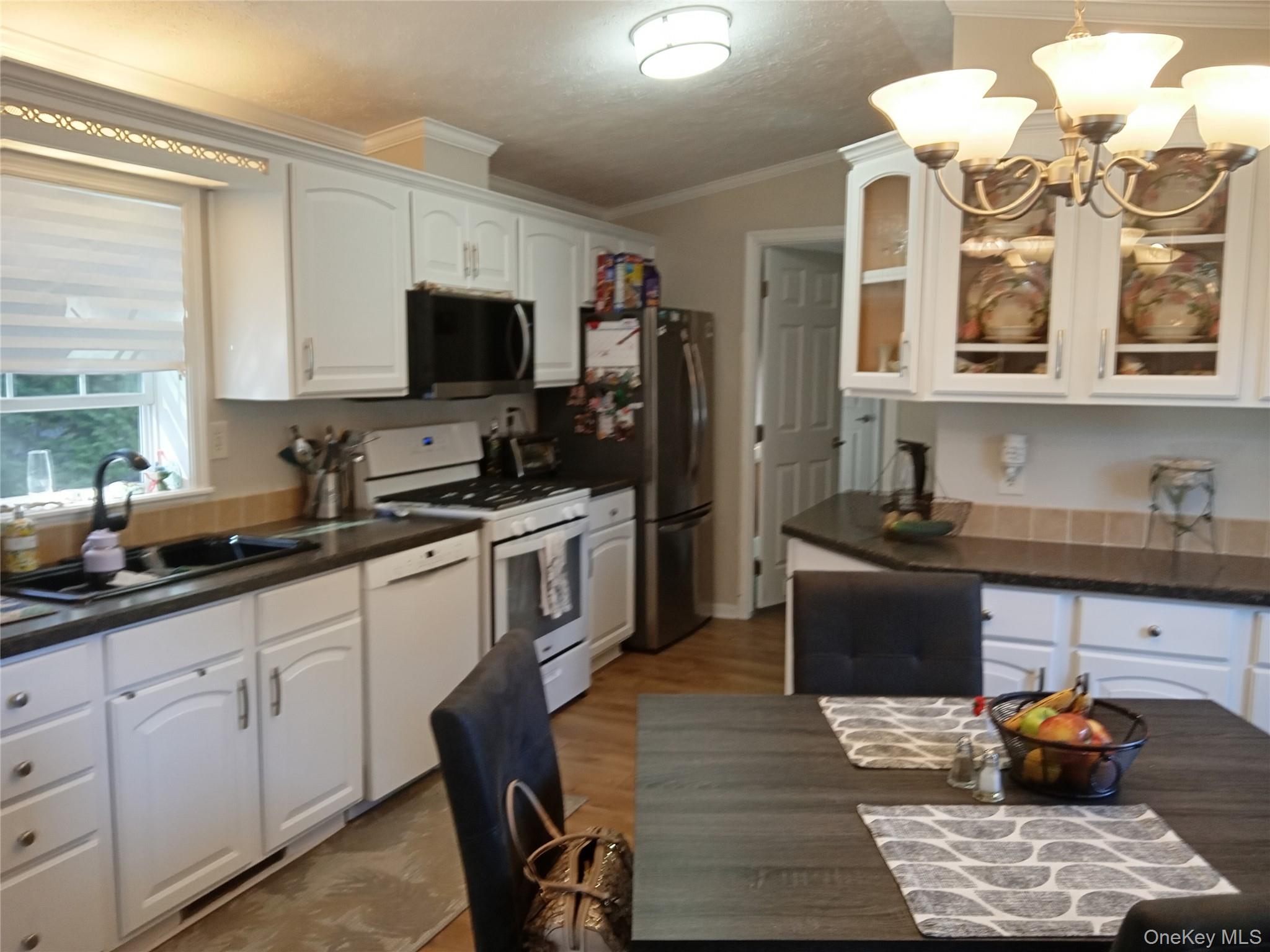 #13 photo, 1661 OLD COUNTRY, サフォーク郡 Riverhead , NY 11901