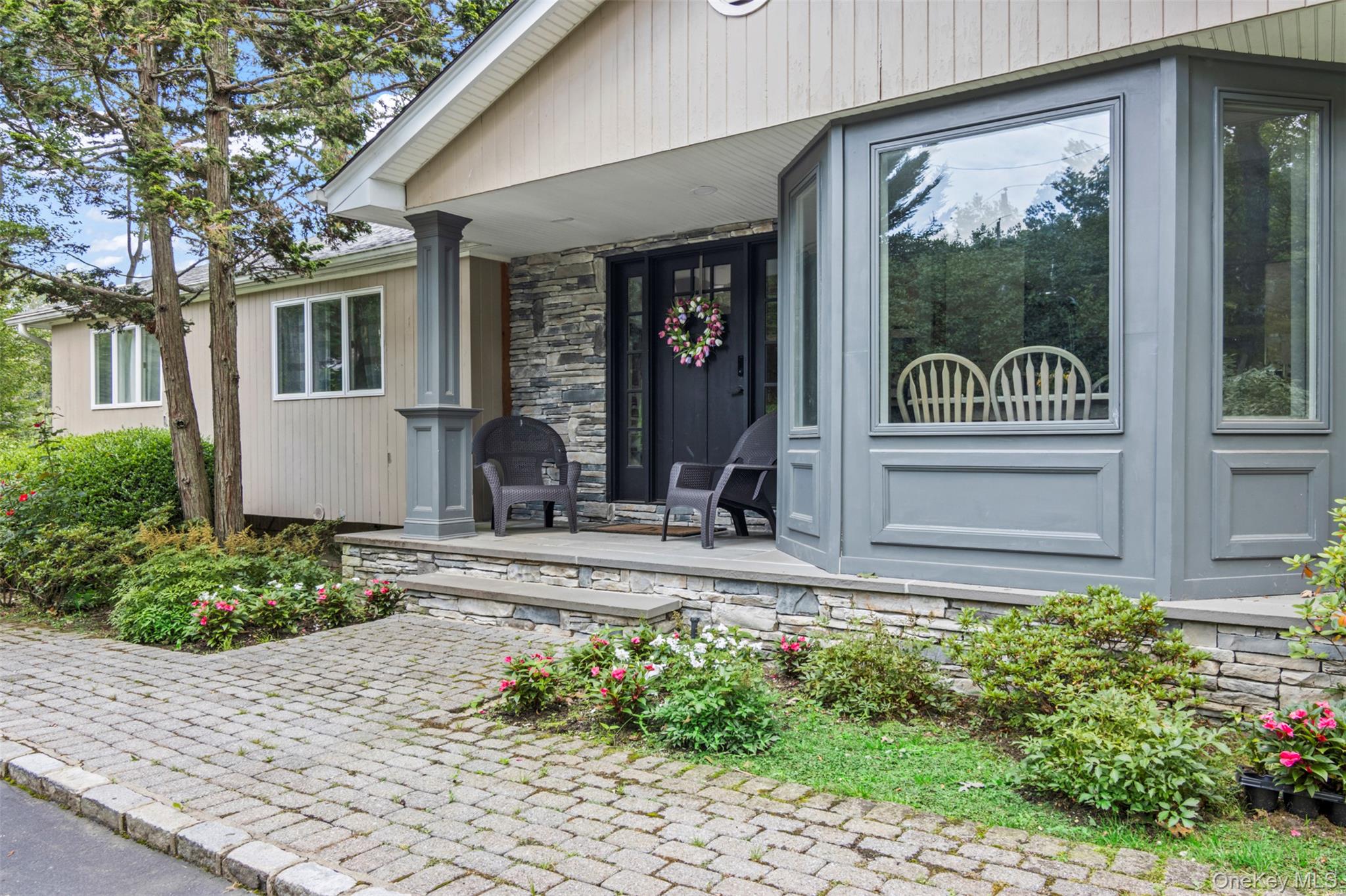 #11 photo, 17 Plane Tree Lane, Dix Hills , NY 11746