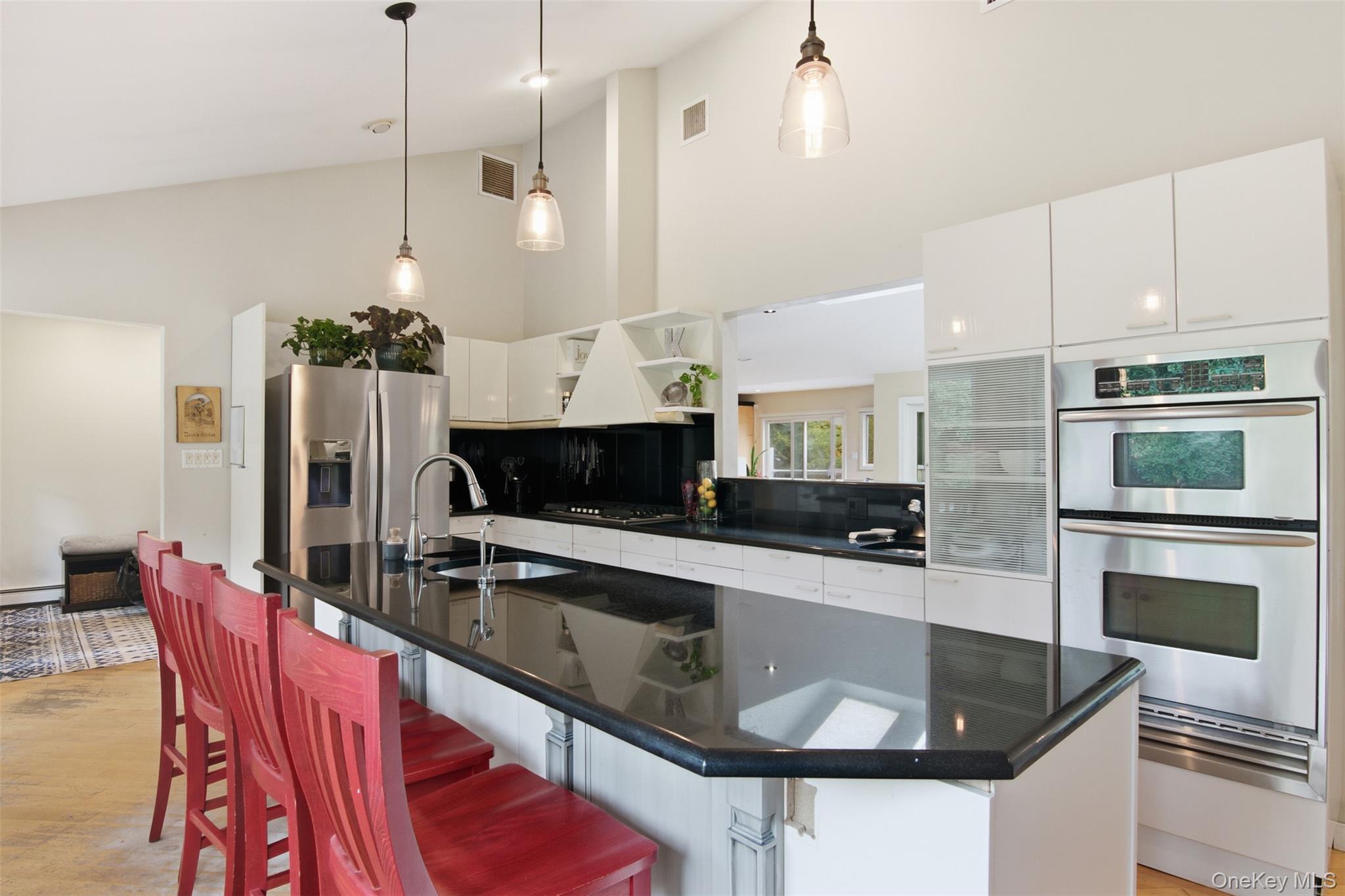 #19 photo, 17 Plane Tree Lane, Dix Hills , NY 11746