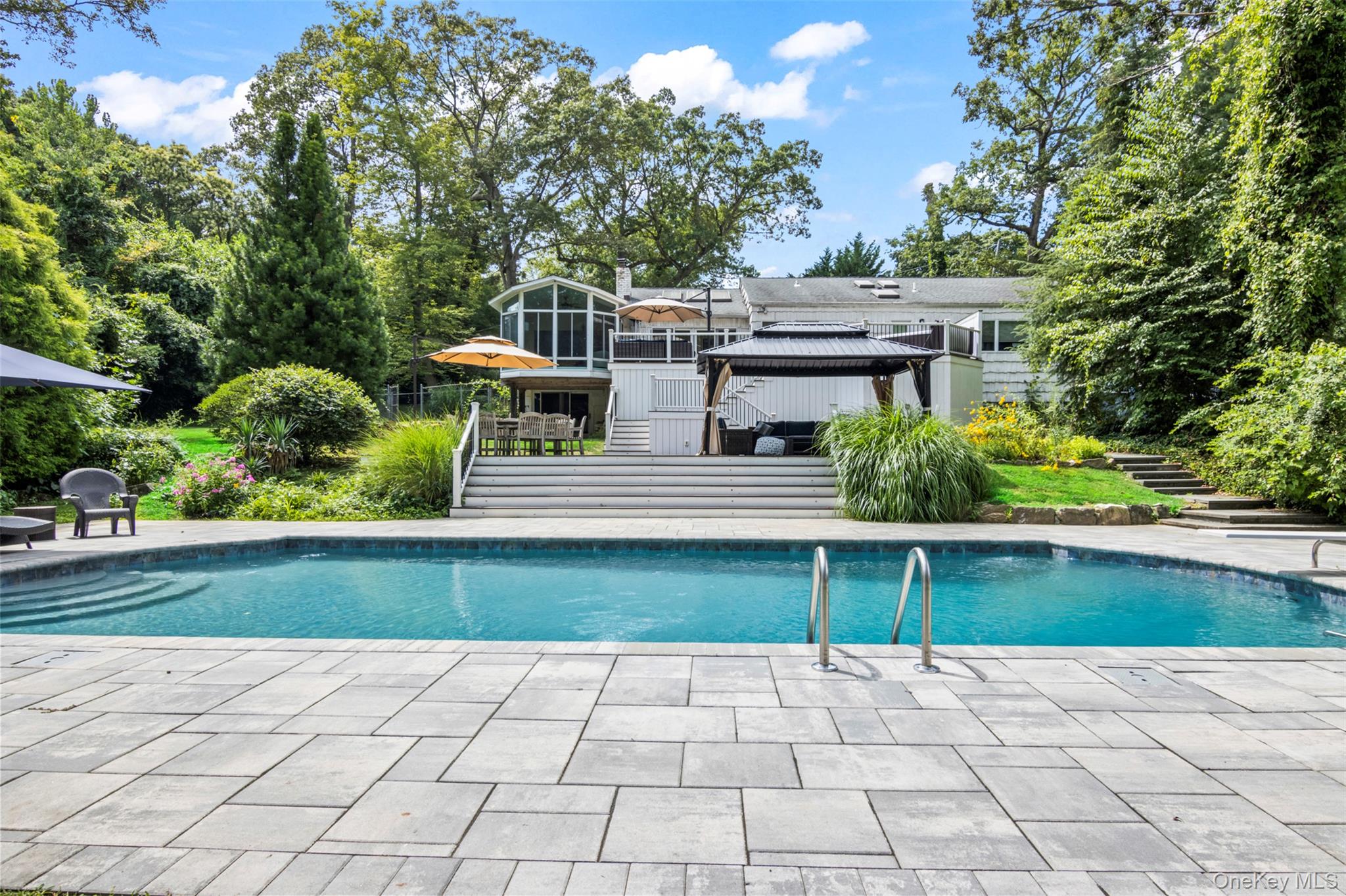 #3 photo, 17 Plane Tree Lane, Dix Hills , NY 11746