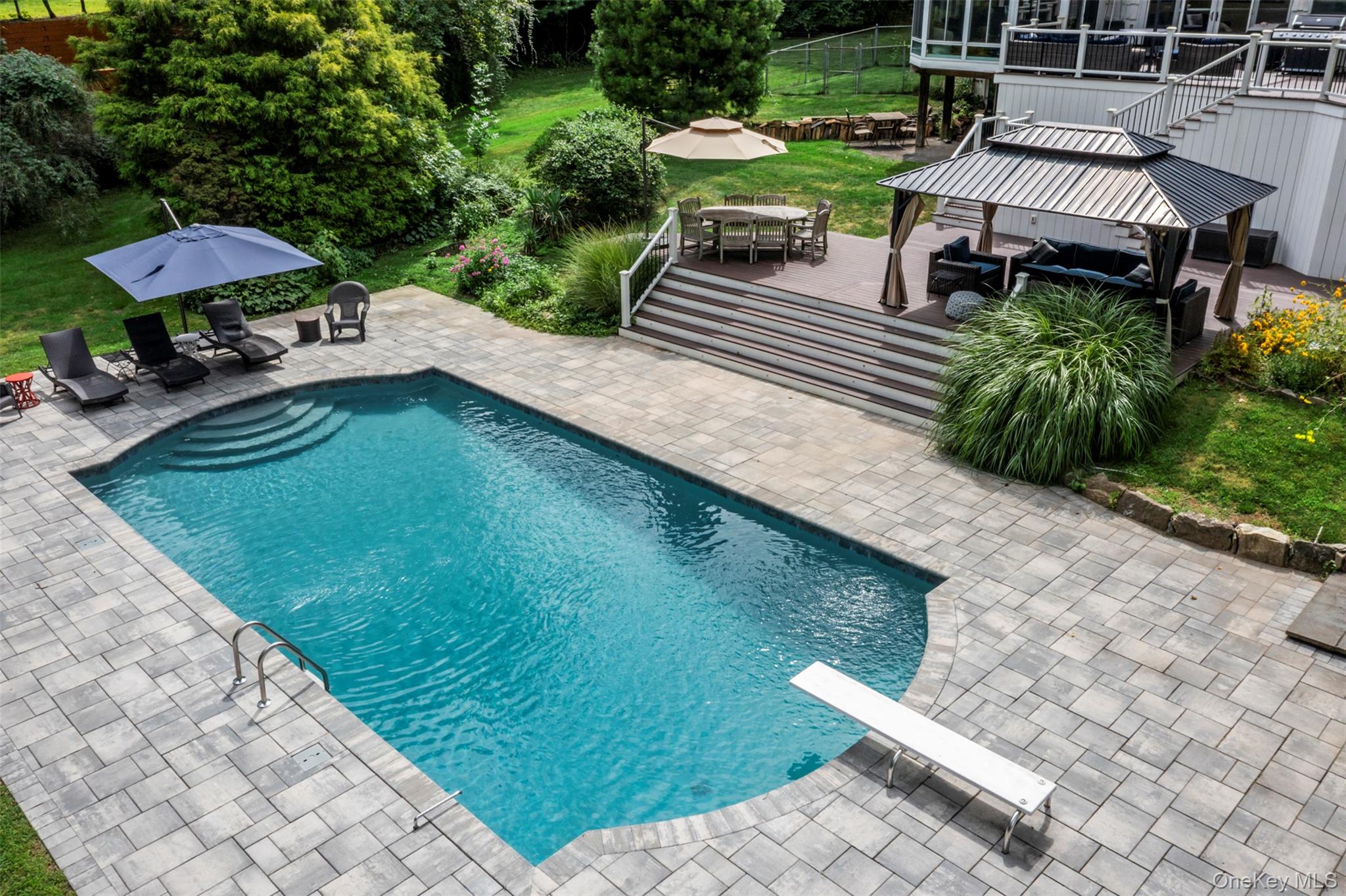 #5 photo, 17 Plane Tree Lane, Dix Hills , NY 11746