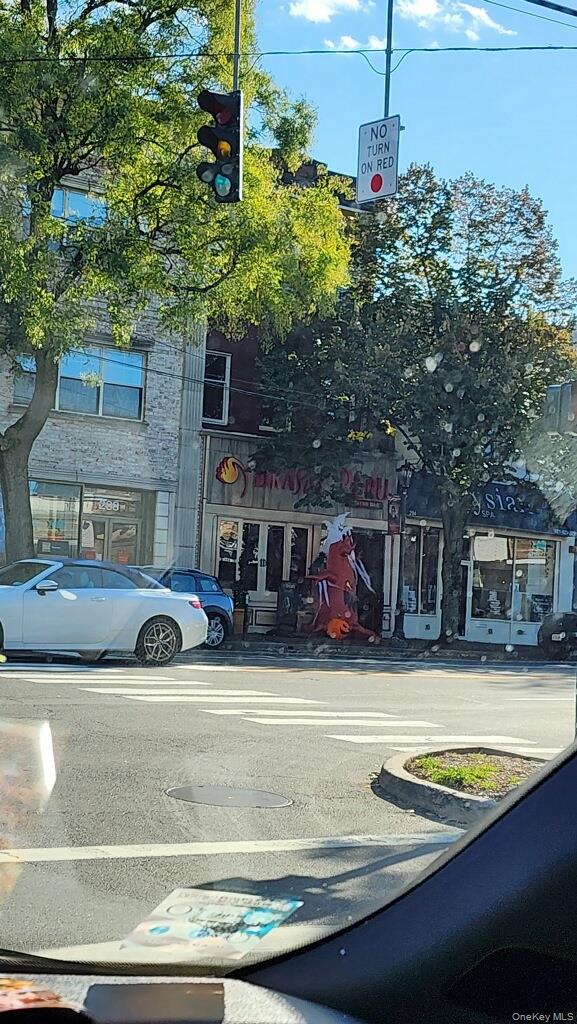 #1 photo, 292 Main Street, サフォーク郡 Huntington , NY 11743