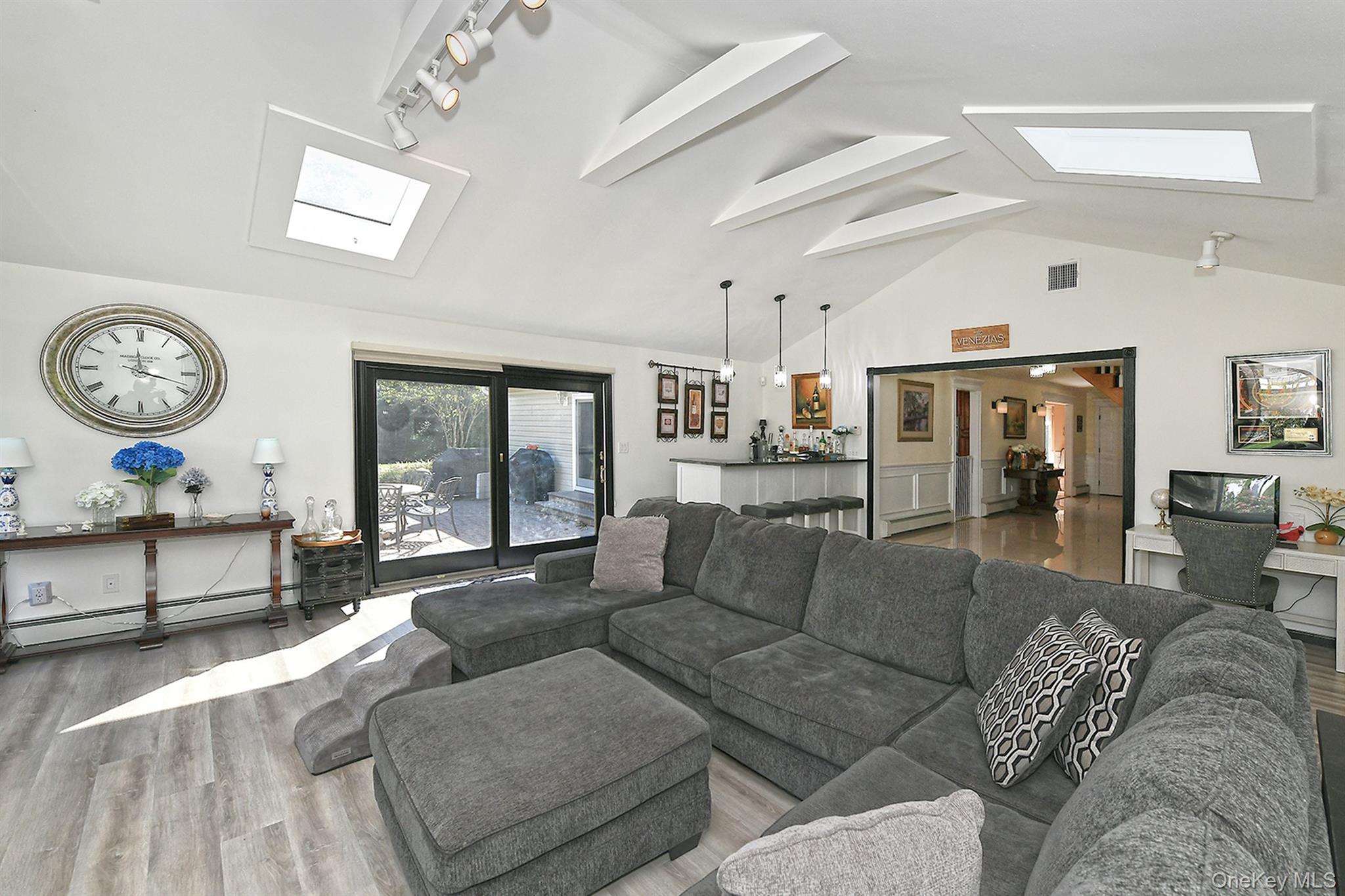 #15 photo, 10 Burnham Lane, サフォーク郡 Dix Hills , NY 11746