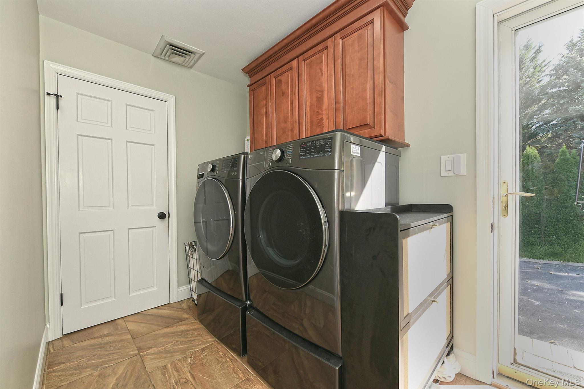 #19 photo, 10 Burnham Lane, サフォーク郡 Dix Hills , NY 11746