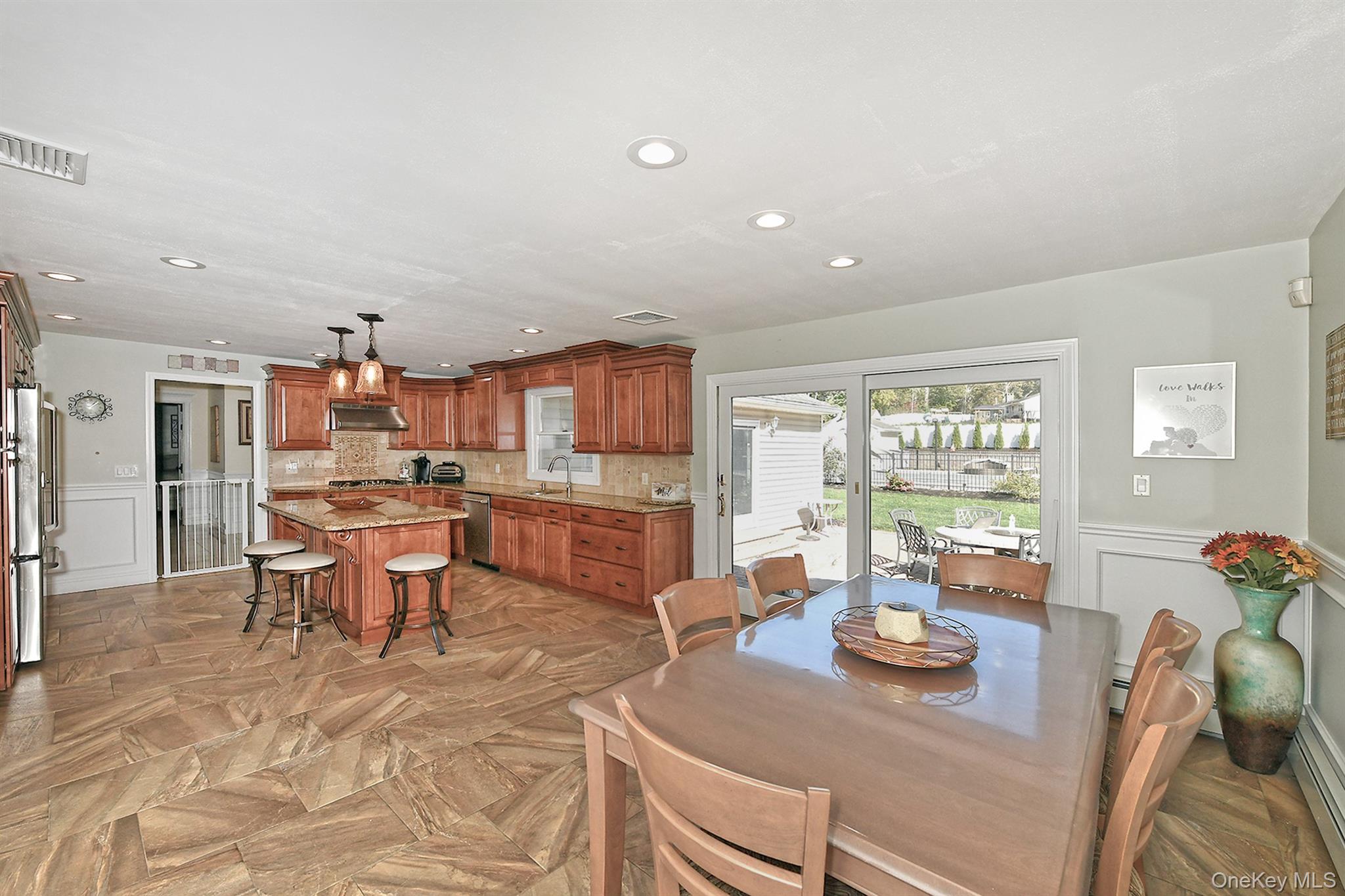 #6 photo, 10 Burnham Lane, サフォーク郡 Dix Hills , NY 11746