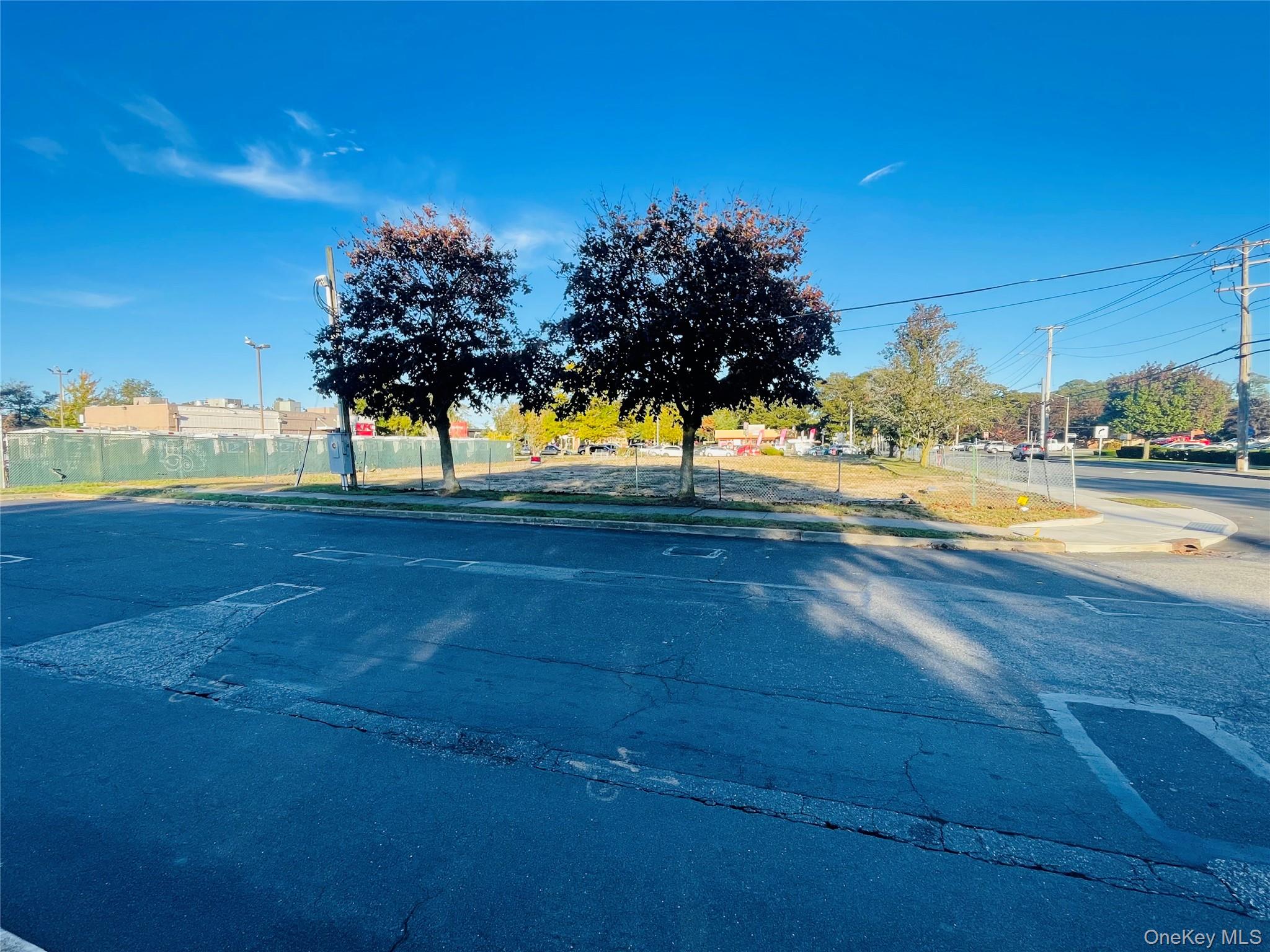 #2 photo, 550 William Floyd Parkway, サフォーク郡 Shirley , NY 11967