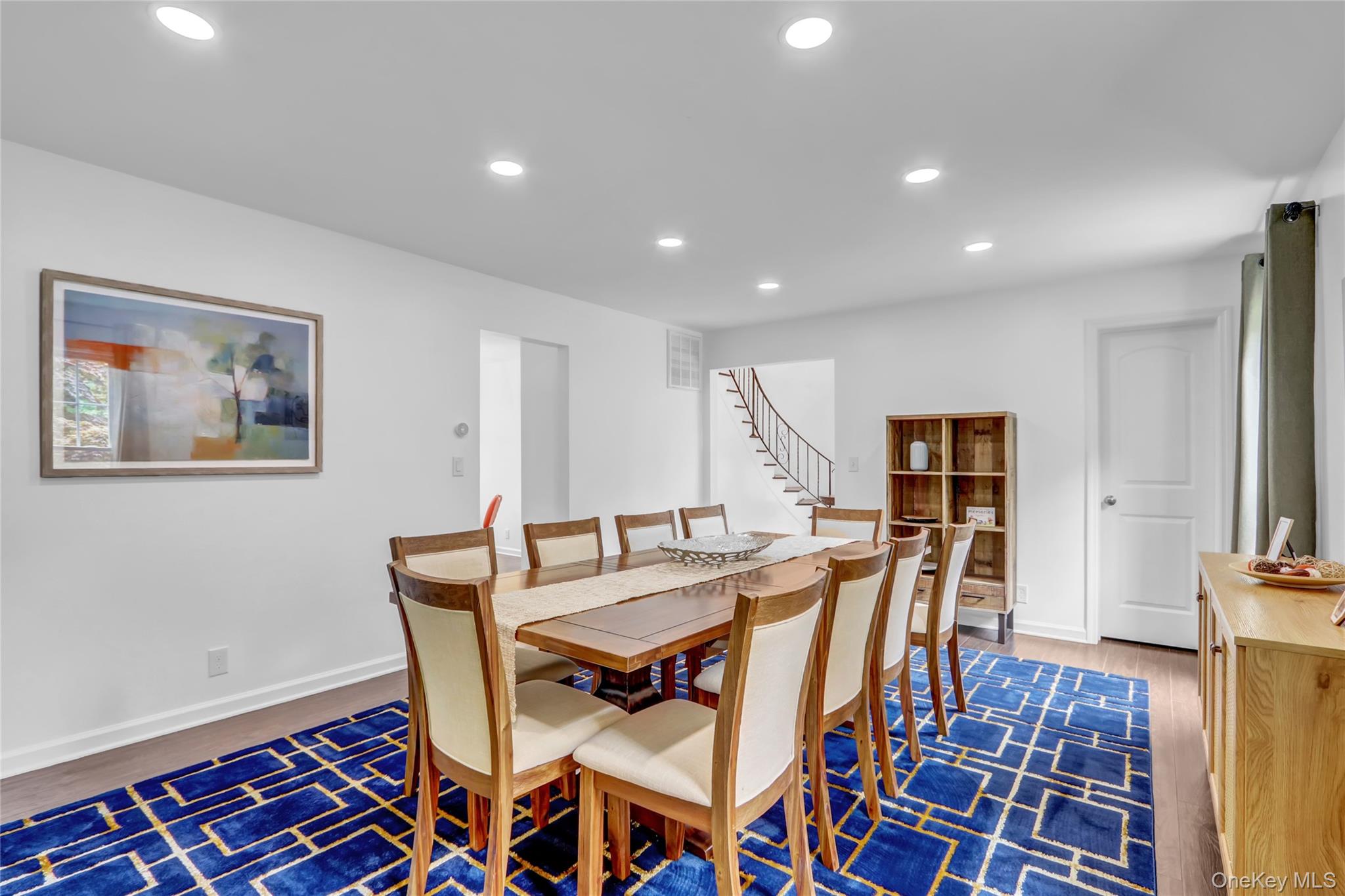 #14 photo, 4 Shoreview Circle, Pelham , NY 10803