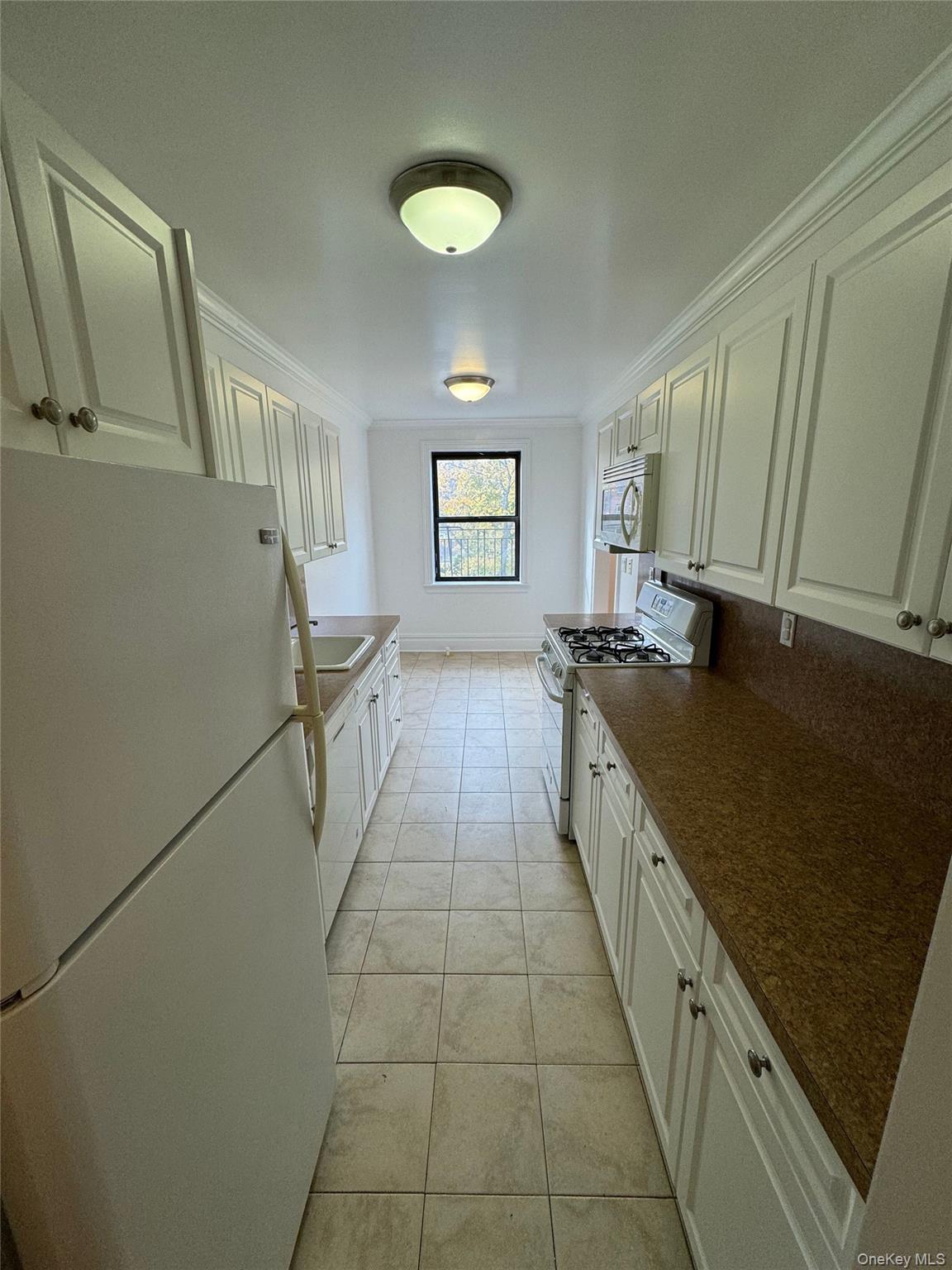 #3 photo, 10 Wright Place, Scarsdale , NY 10583