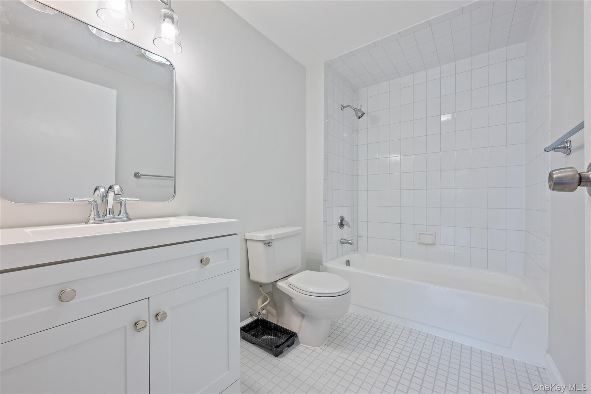 #10 photo, 1376 Midland Avenue, ブロンクス区 Bronxville , NY 10708