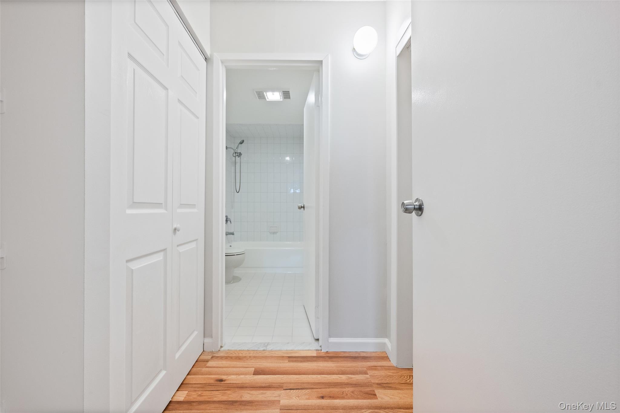 #11 photo, 1376 Midland Avenue, ブロンクス区 Bronxville , NY 10708