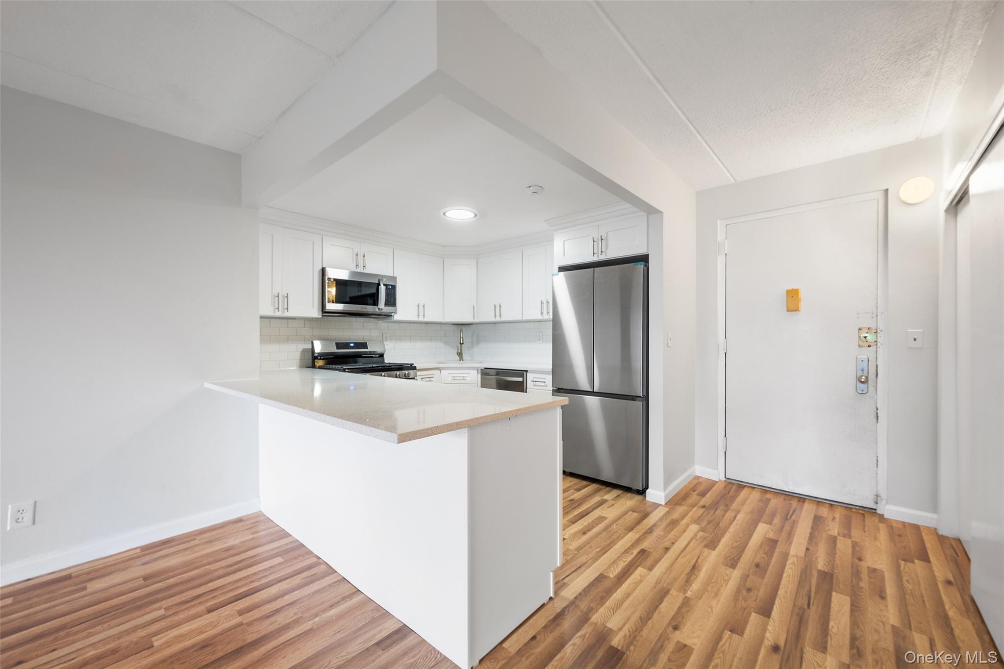 #3 photo, 1376 Midland Avenue, ブロンクス区 Bronxville , NY 10708