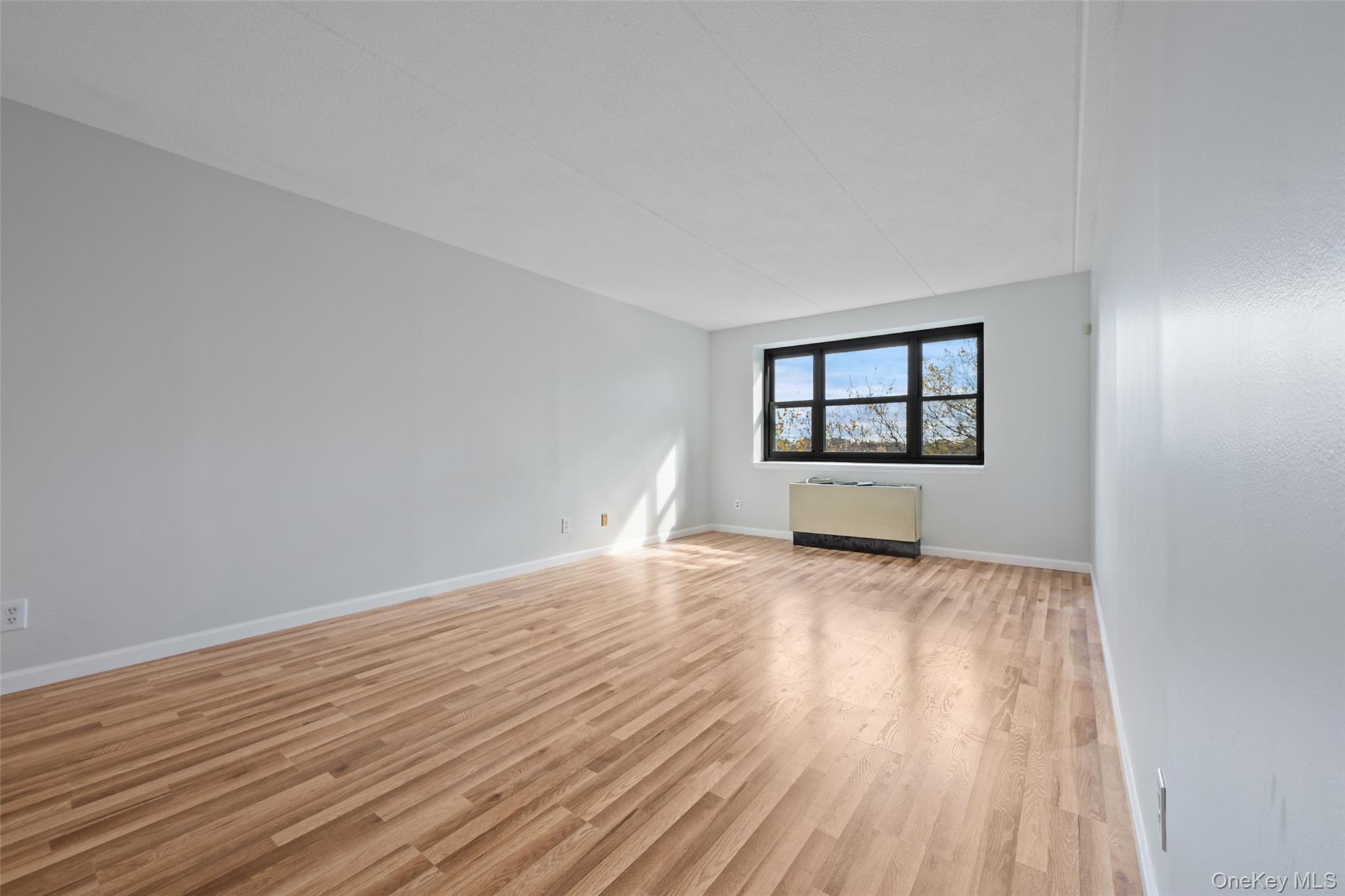 #6 photo, 1376 Midland Avenue, ブロンクス区 Bronxville , NY 10708