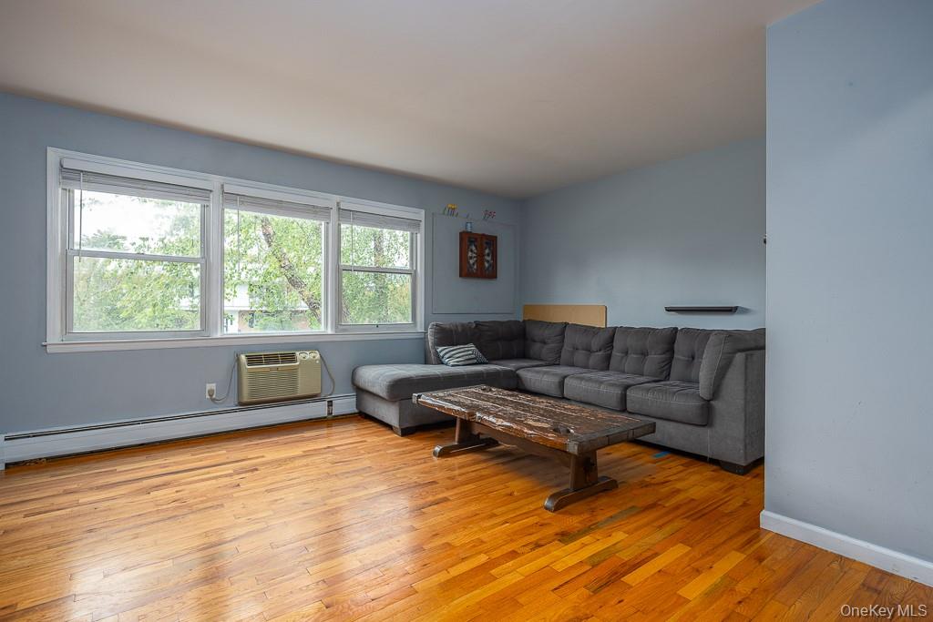 #12 photo, 22 Bon Aire Circle, Suffern , NY 10901