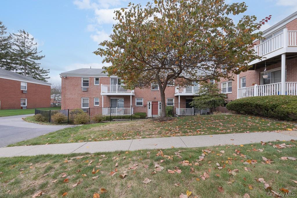 #5 photo, 22 Bon Aire Circle, Suffern , NY 10901