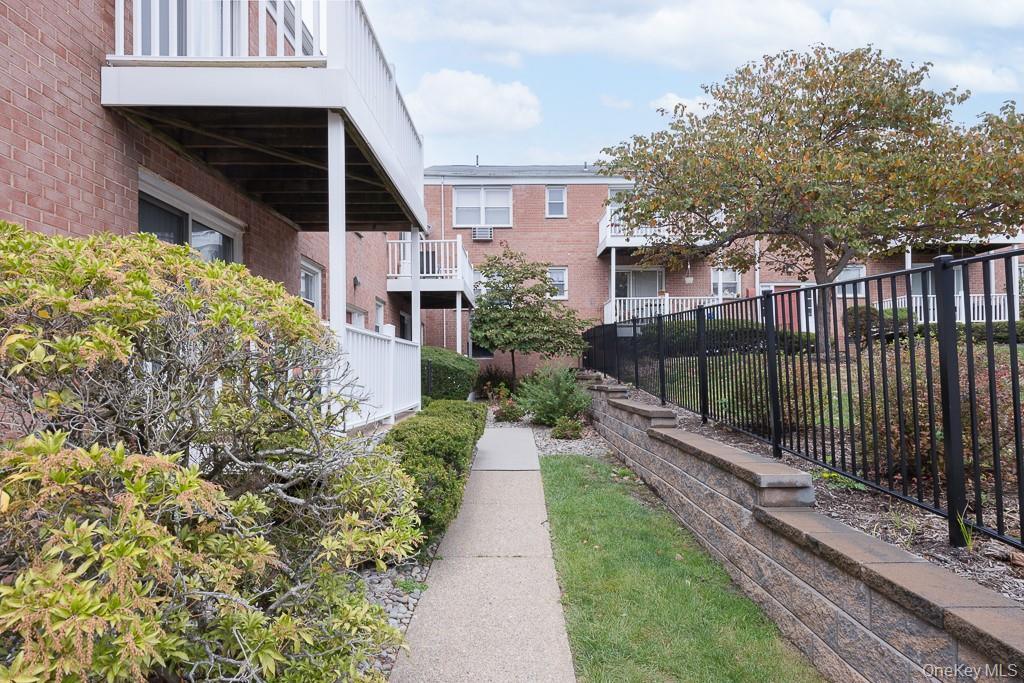 #6 photo, 22 Bon Aire Circle, Suffern , NY 10901