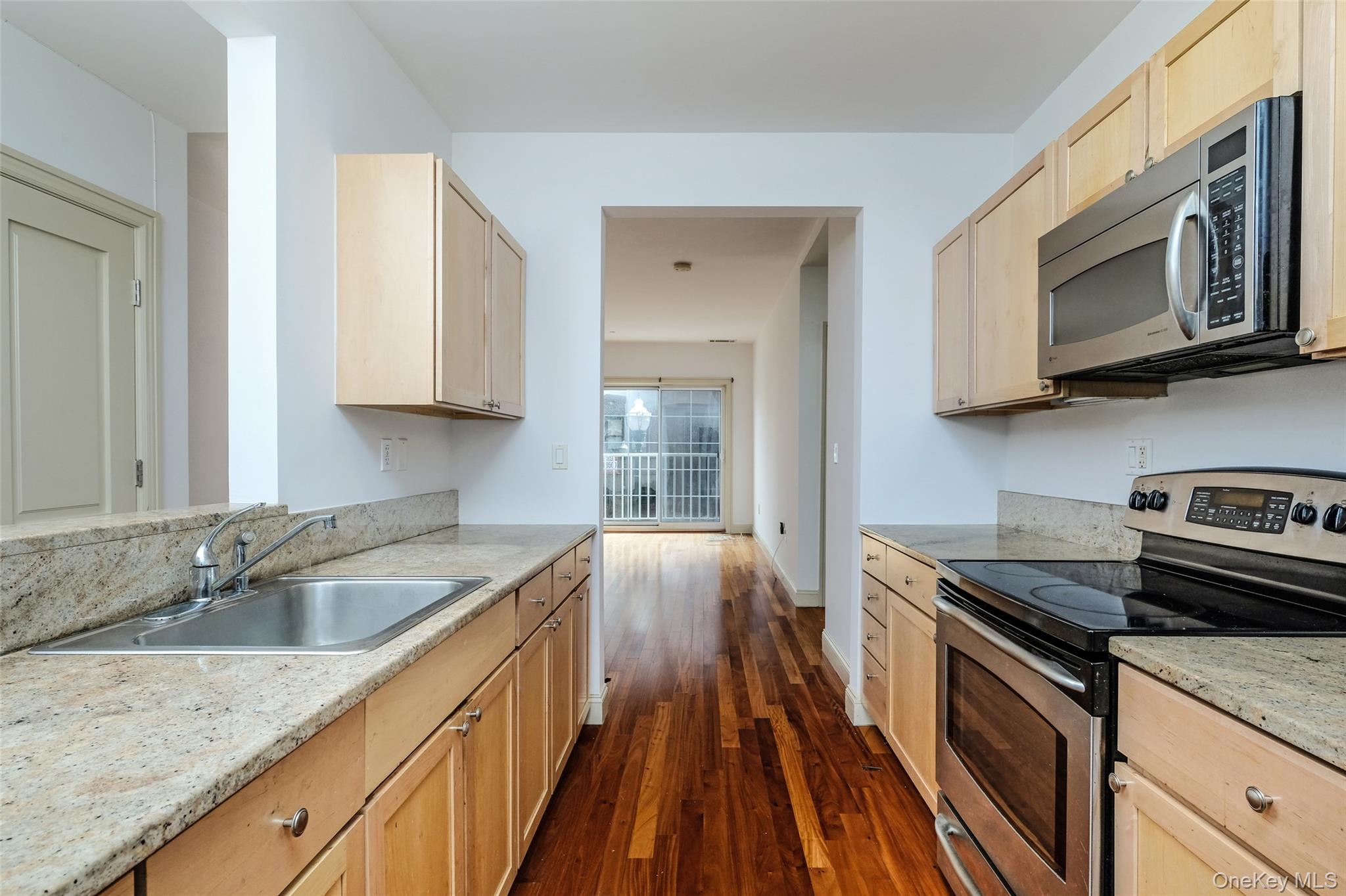 #8 photo, 543 Main Street, New Rochelle , NY 10801