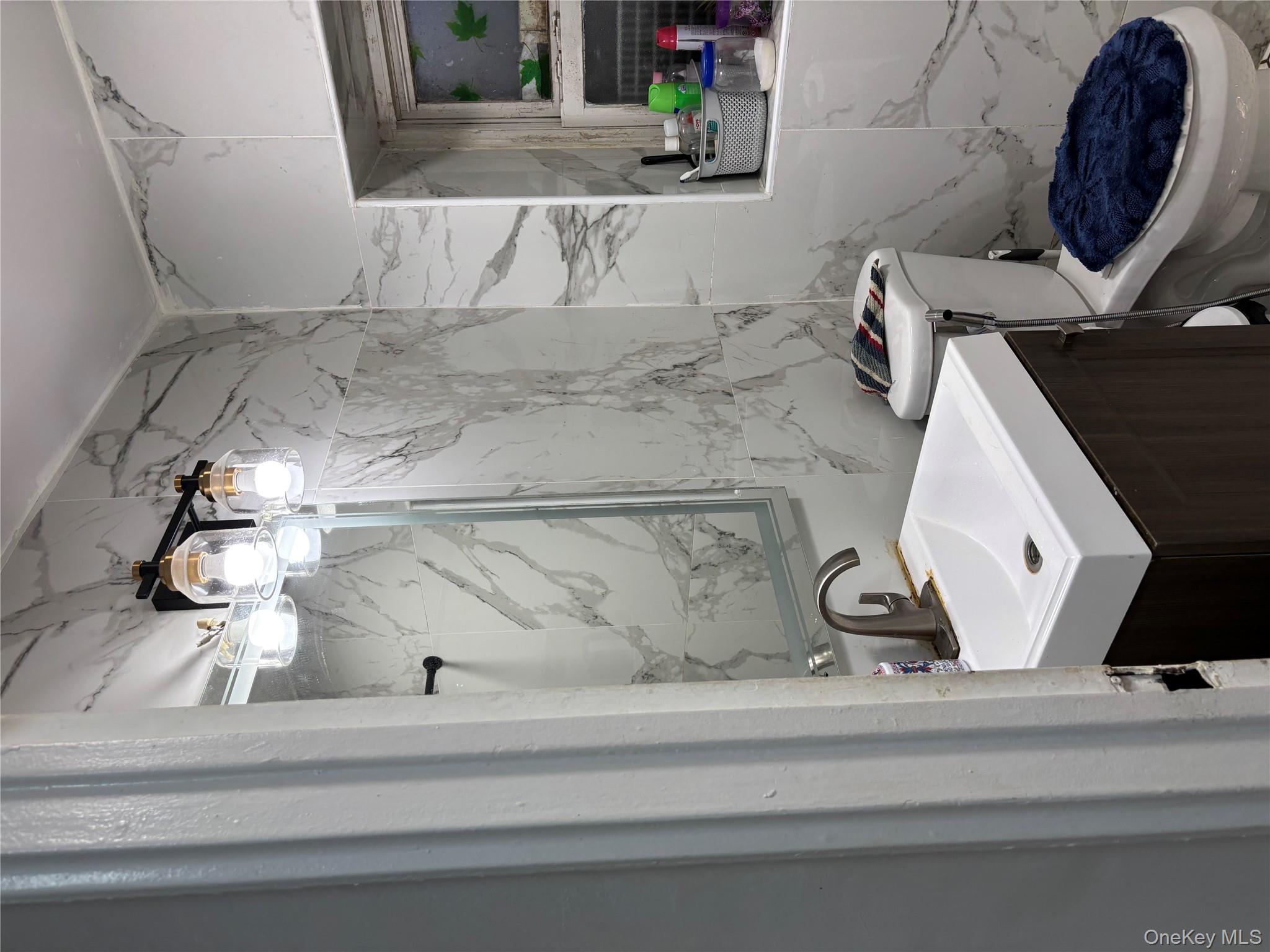 #9 photo, 932 Adee Ave, ブロンクス区 Bronx , NY 10469