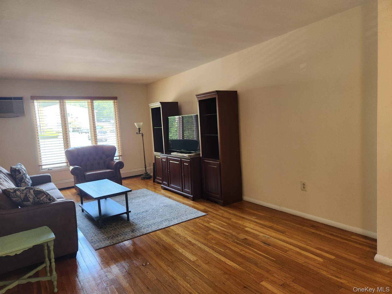 #13 photo, 3 Hook Road, Poughkeepsie , NY 12601