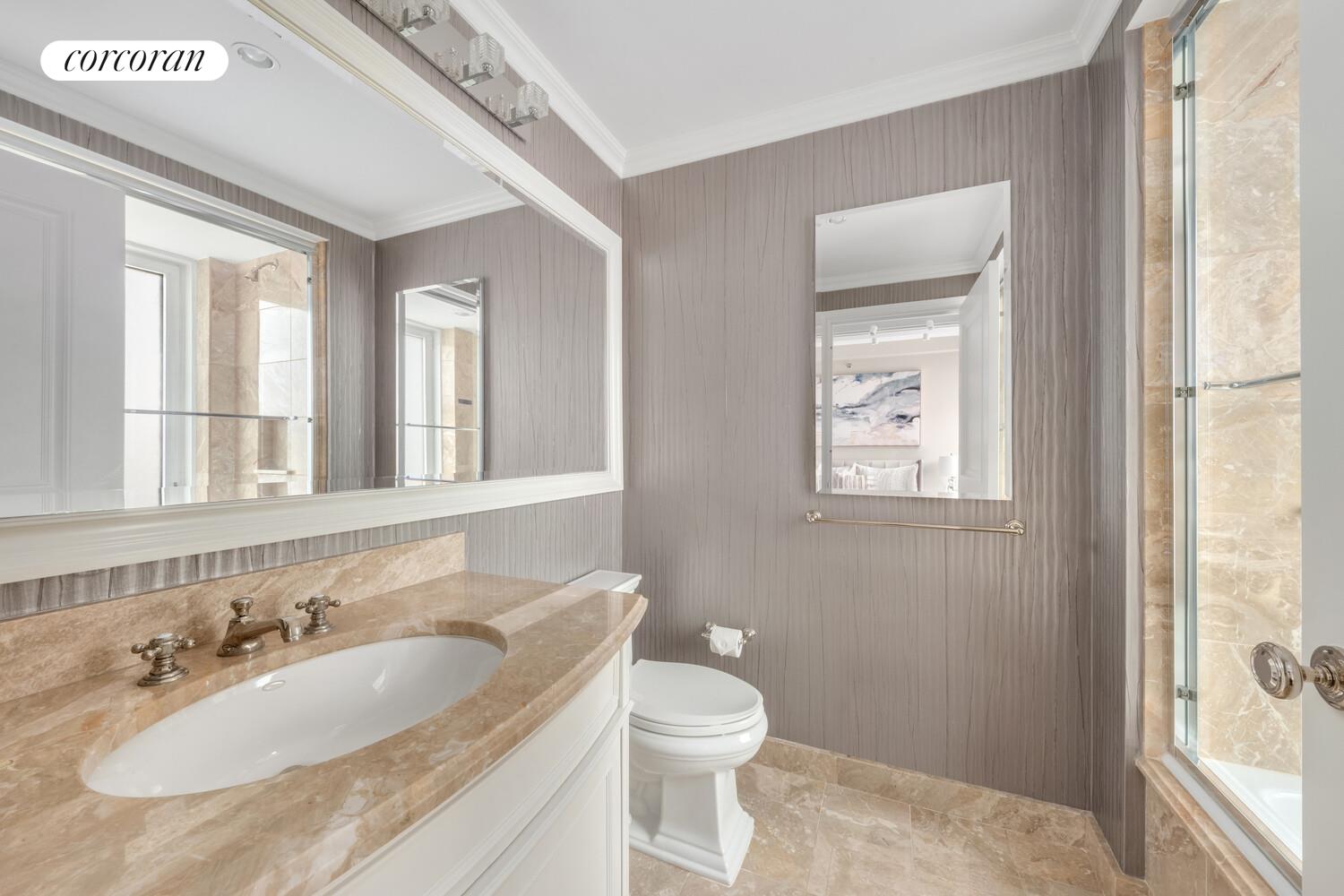 #17 photo, New York City, マンハッタン Lenox Hill , NY 10022