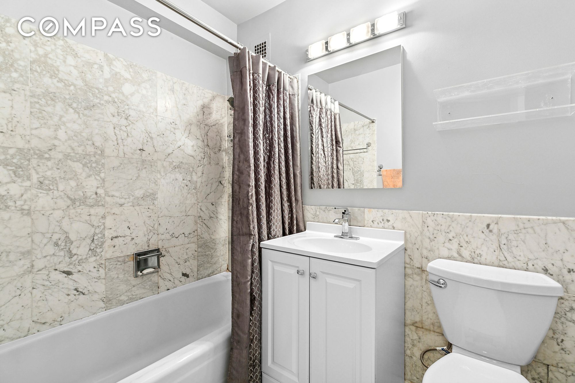 #13 photo, 420 E 51st Street, マンハッタン Midtown East , NY 10022