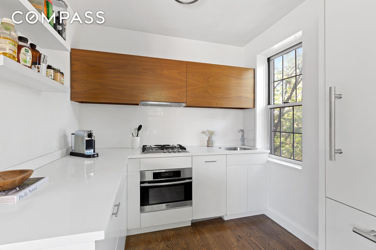 #5 photo, 25 Minetta Lane, マンハッタン Greenwich Village , NY 10012