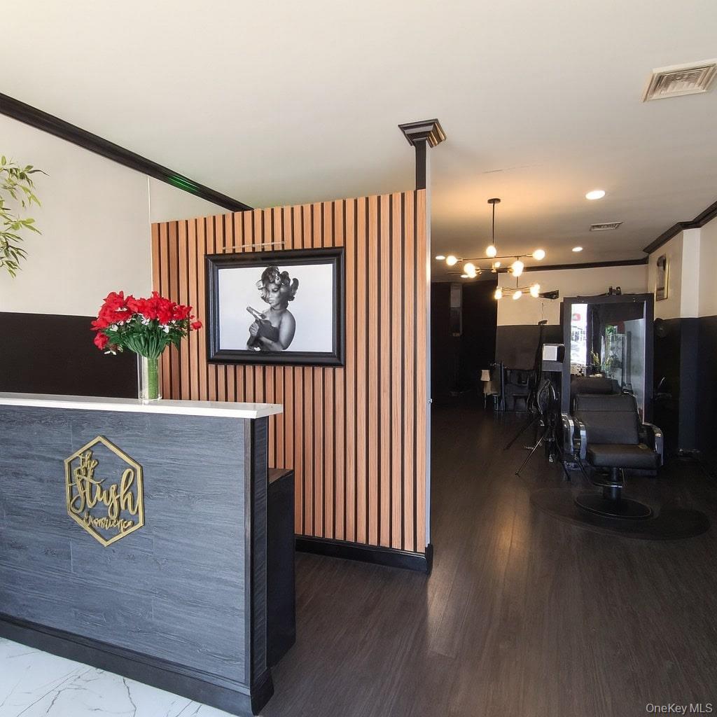 #2 photo, 211-75 Jamaica Avenue, クイーンズ区 Queens Village , NY 11428