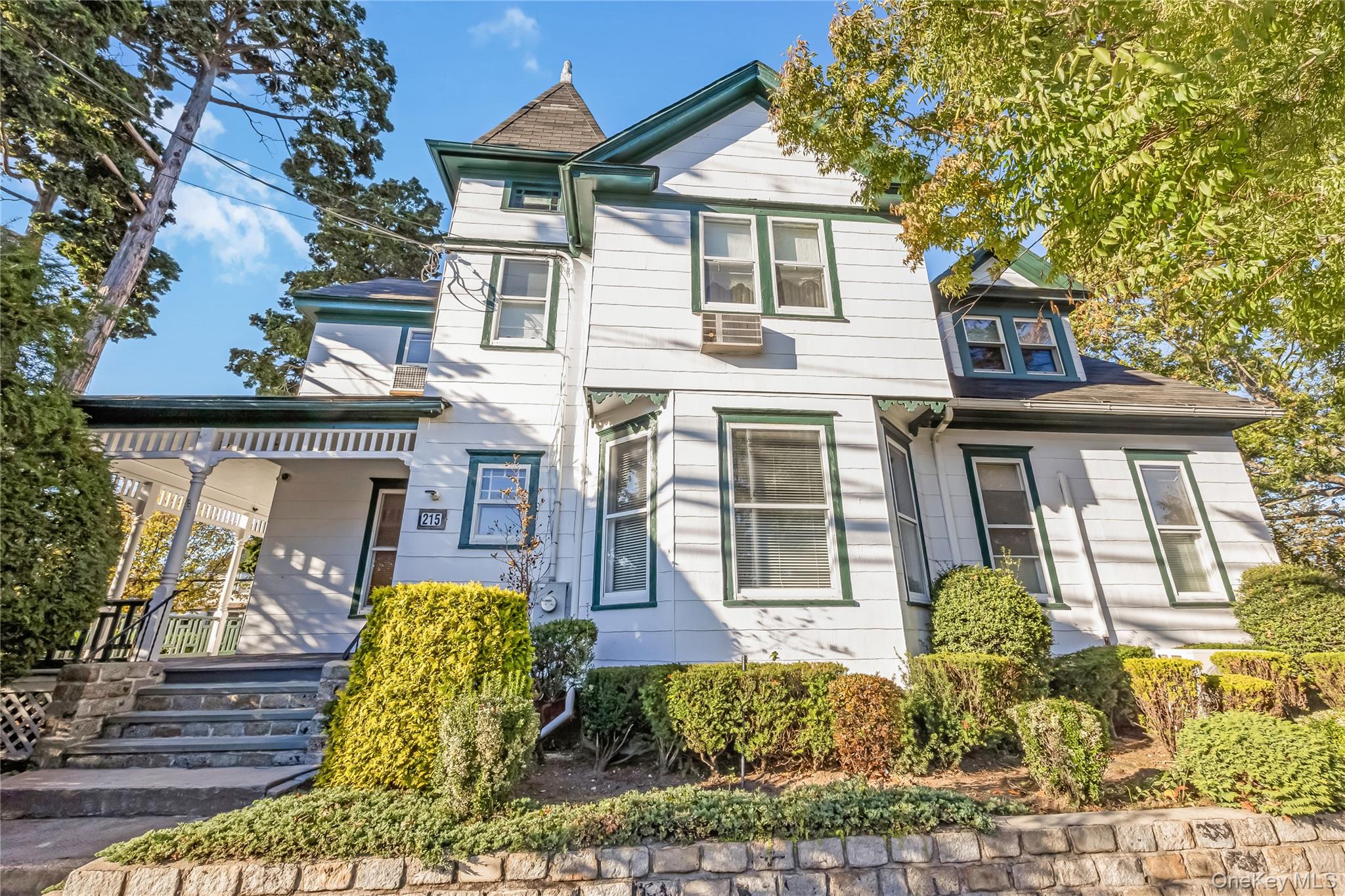 #2 photo, 215 Conklin Street, ナッソー郡 Farmingdale , NY 11735