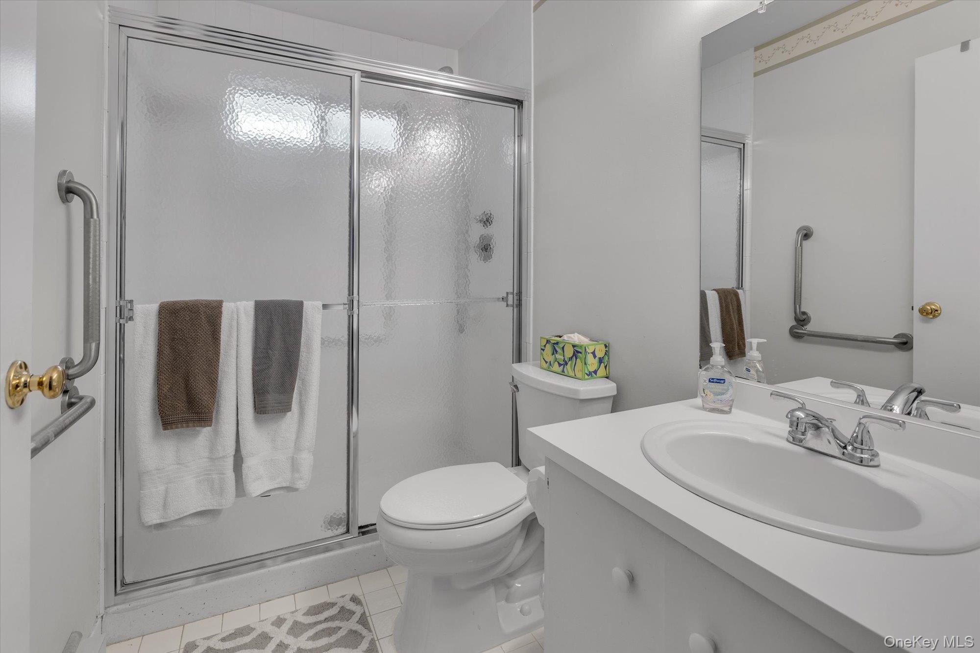 #11 photo, 416 Weymouth Court, サフォーク郡 Ridge , NY 11961