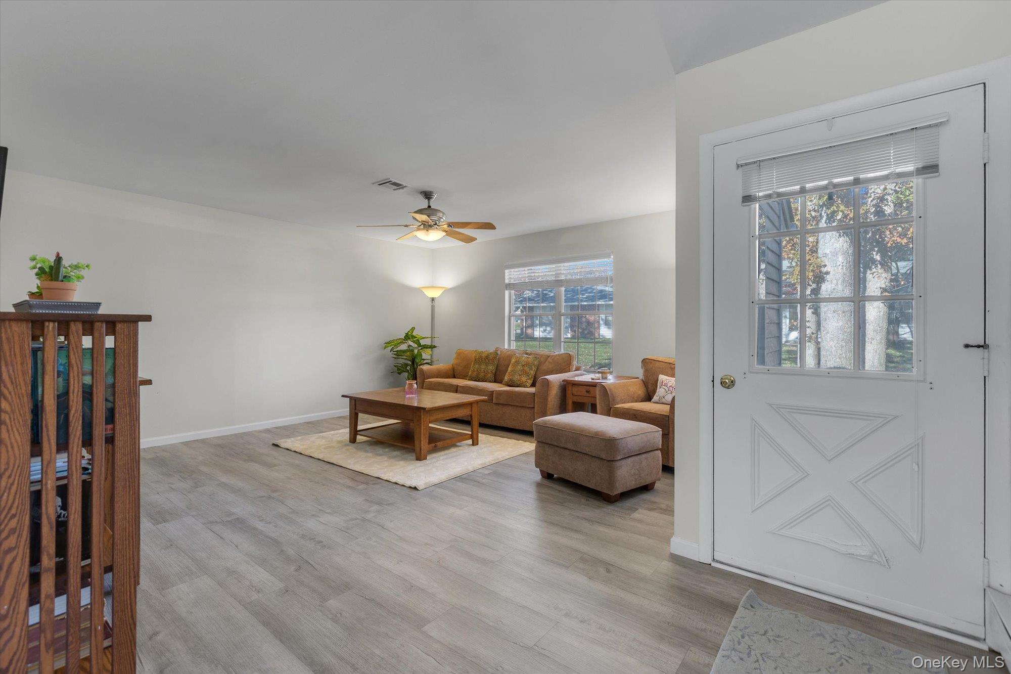 #3 photo, 416 Weymouth Court, サフォーク郡 Ridge , NY 11961