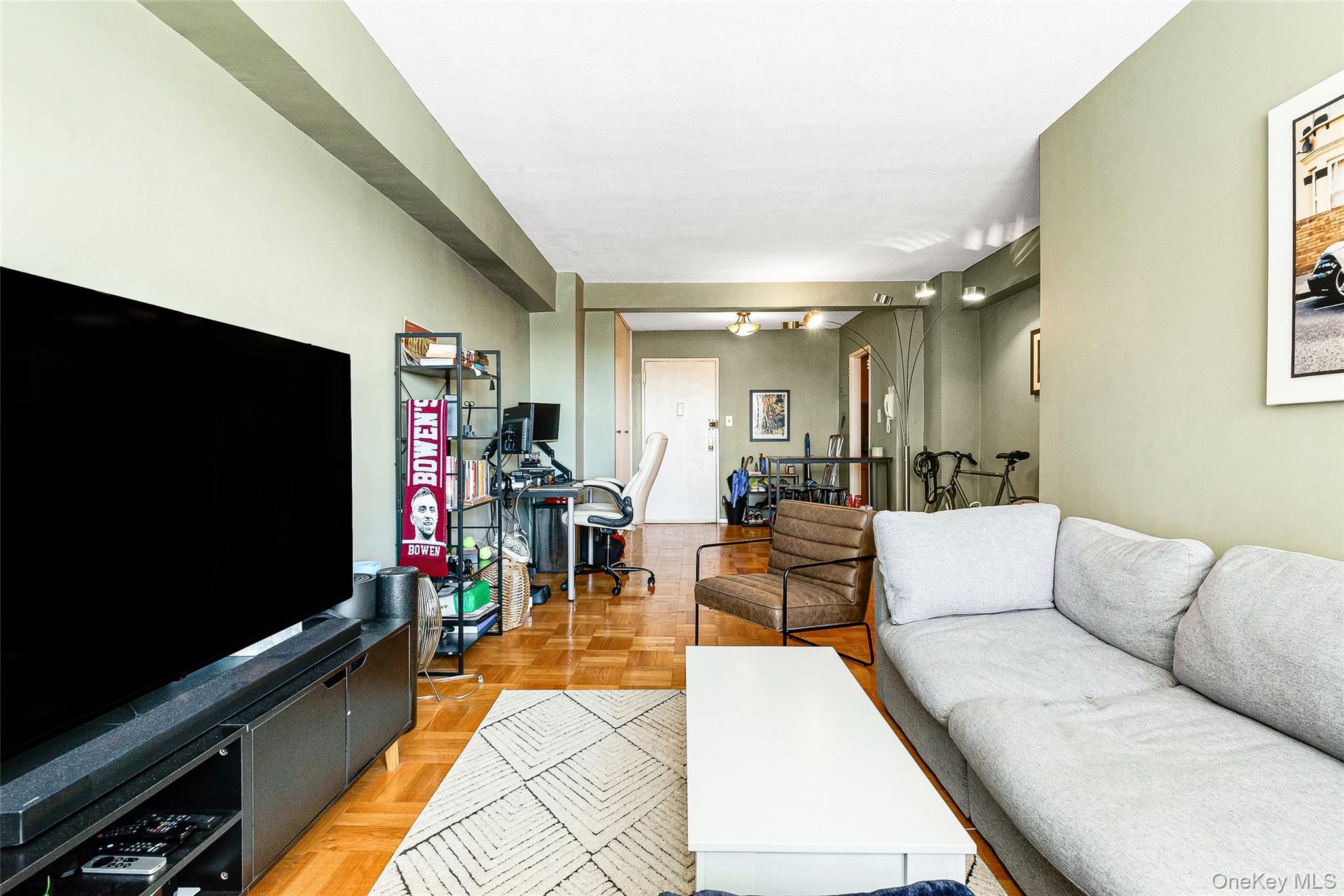 #14 photo, 107-40 Queens Boulevard, Forest Hills , NY 11375