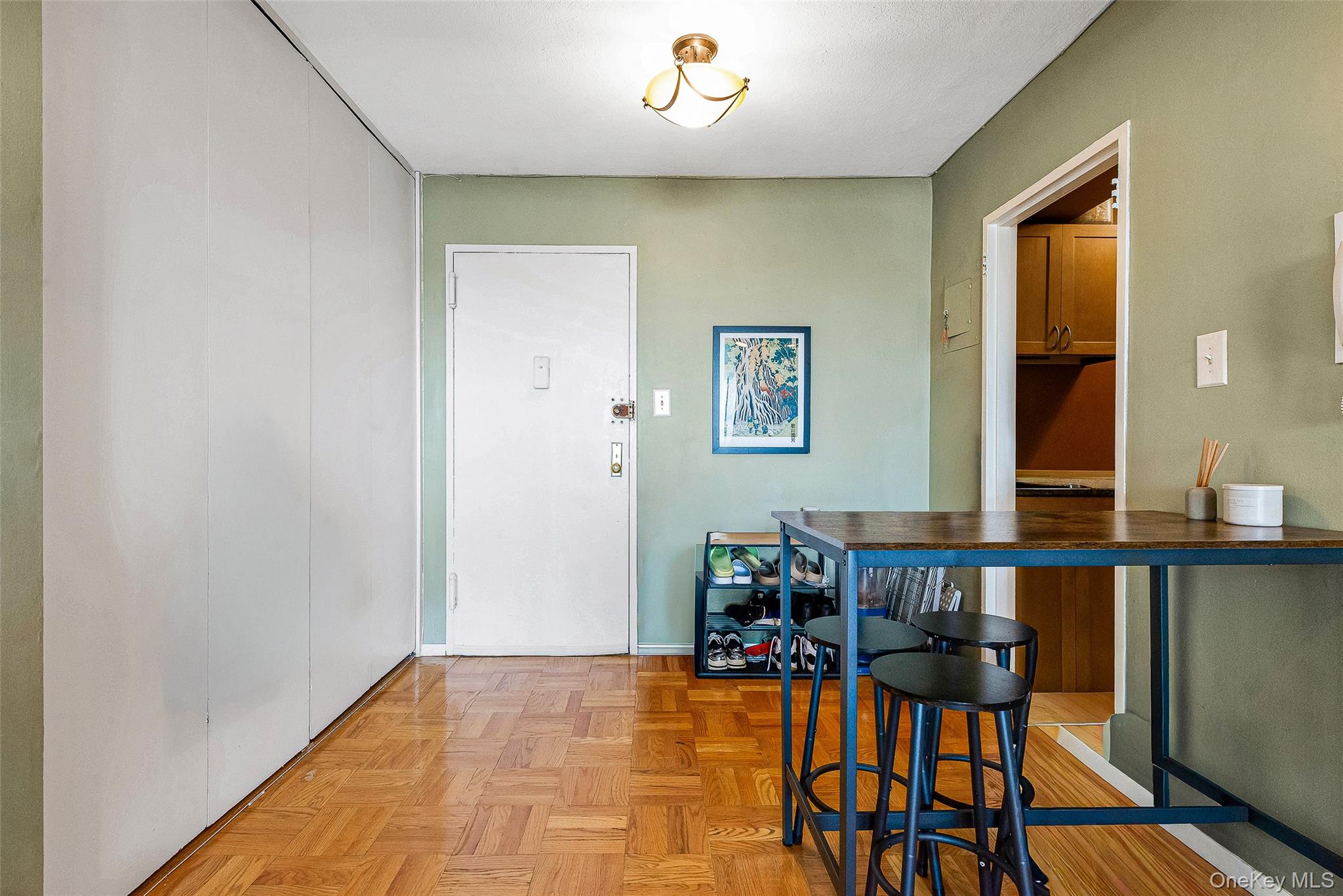 #5 photo, 107-40 Queens Boulevard, Forest Hills , NY 11375