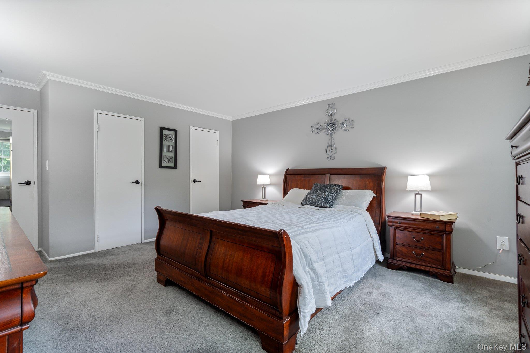 #17 photo, 459 Village Drive, サフォーク郡 Hauppauge , NY 11788