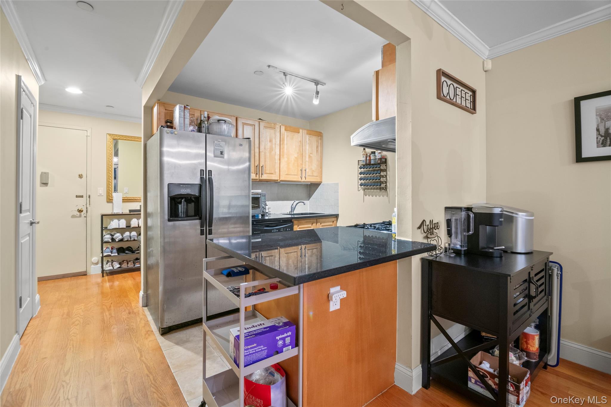 #5 photo, 37-59 61 Street, Woodside , NY 11377