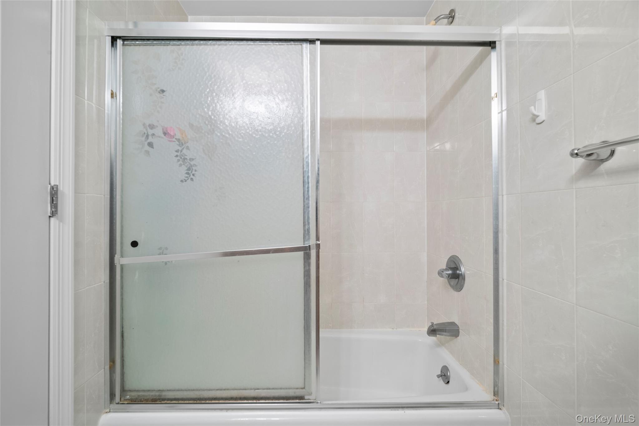 #9 photo, 37-59 61 Street, Woodside , NY 11377